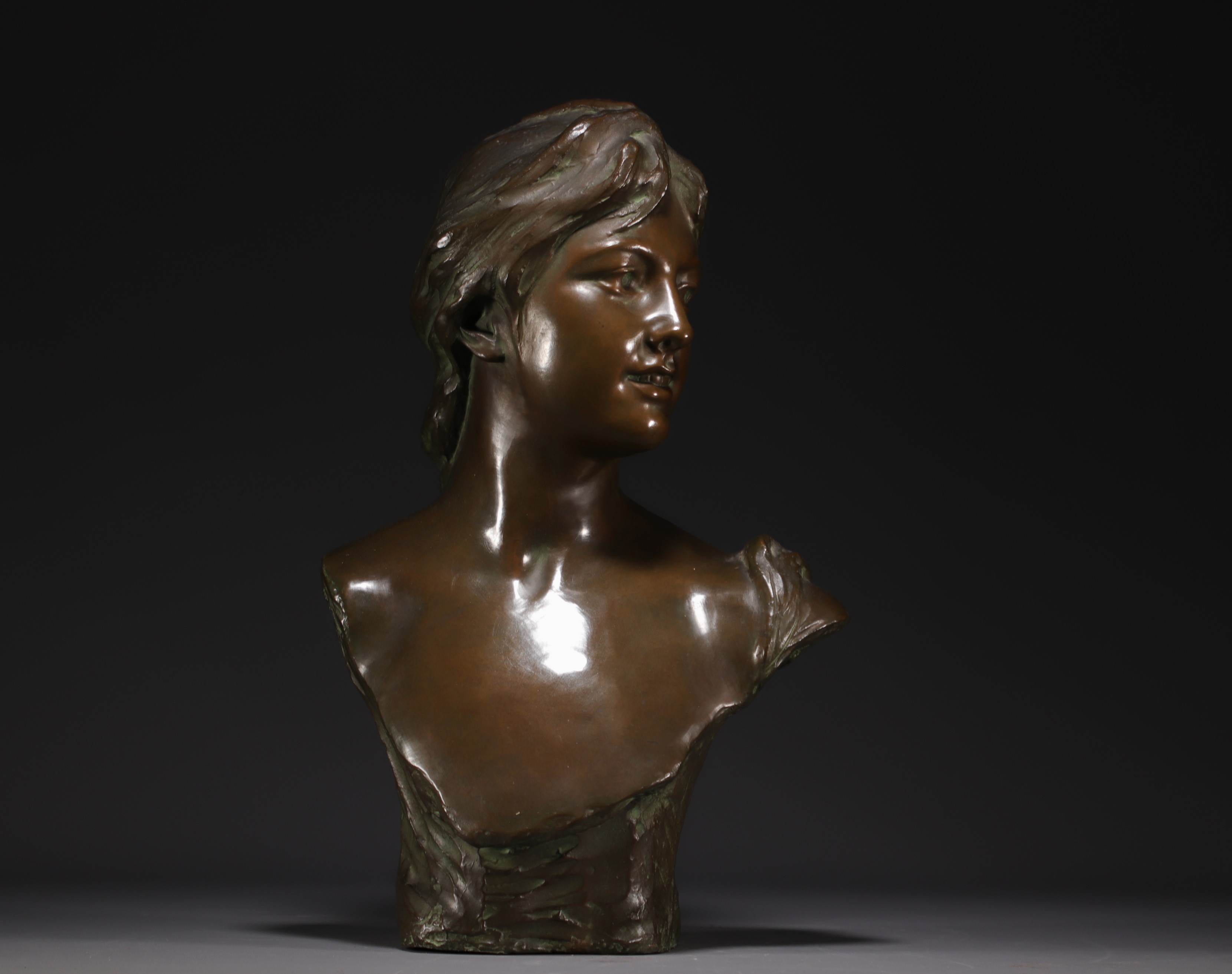 Jef LAMBEAUX (1852-1908) Bronze bust of a young woman - Image 2 of 3