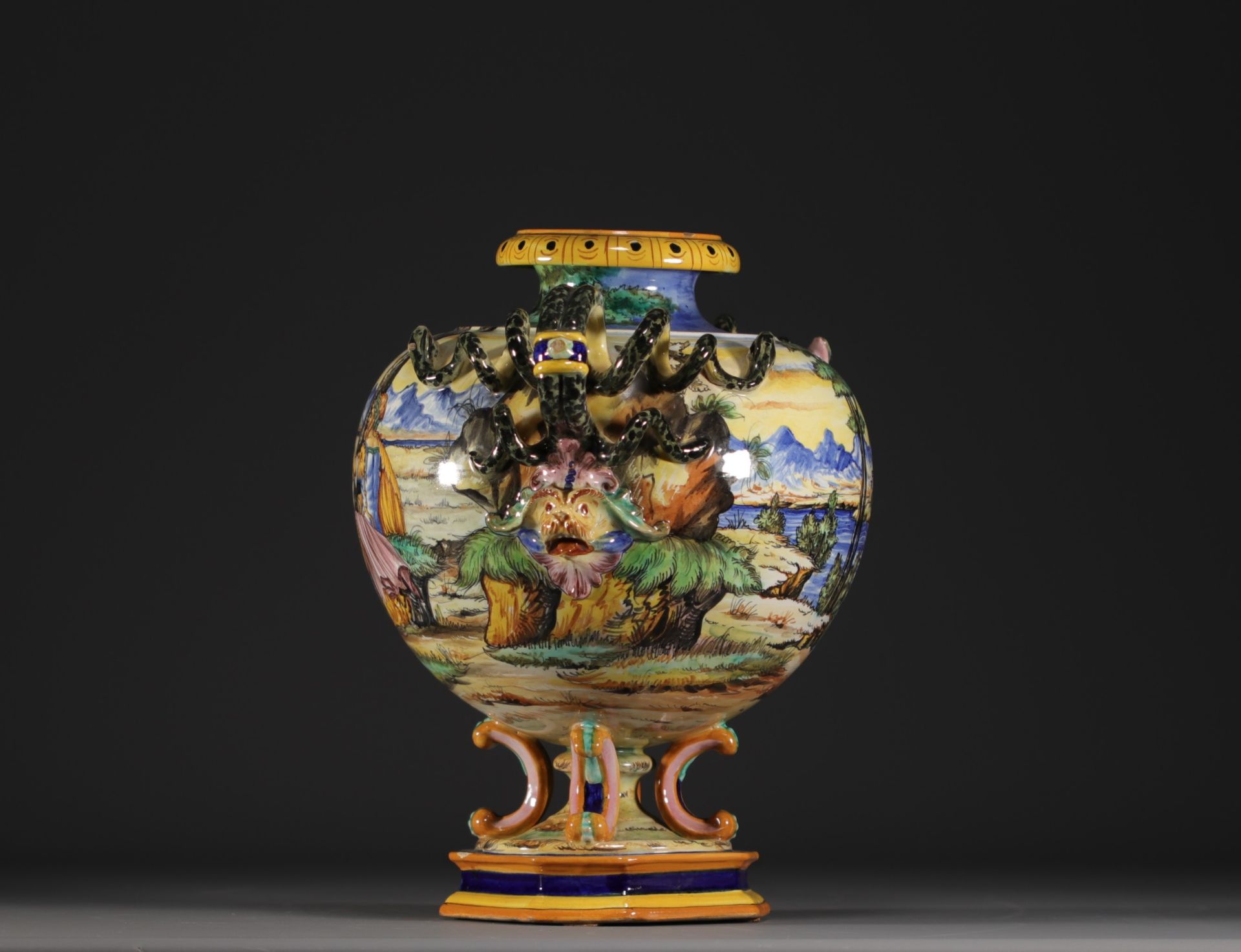 Albarello majolica urn vase decorated with antique scenes. - Bild 4 aus 5
