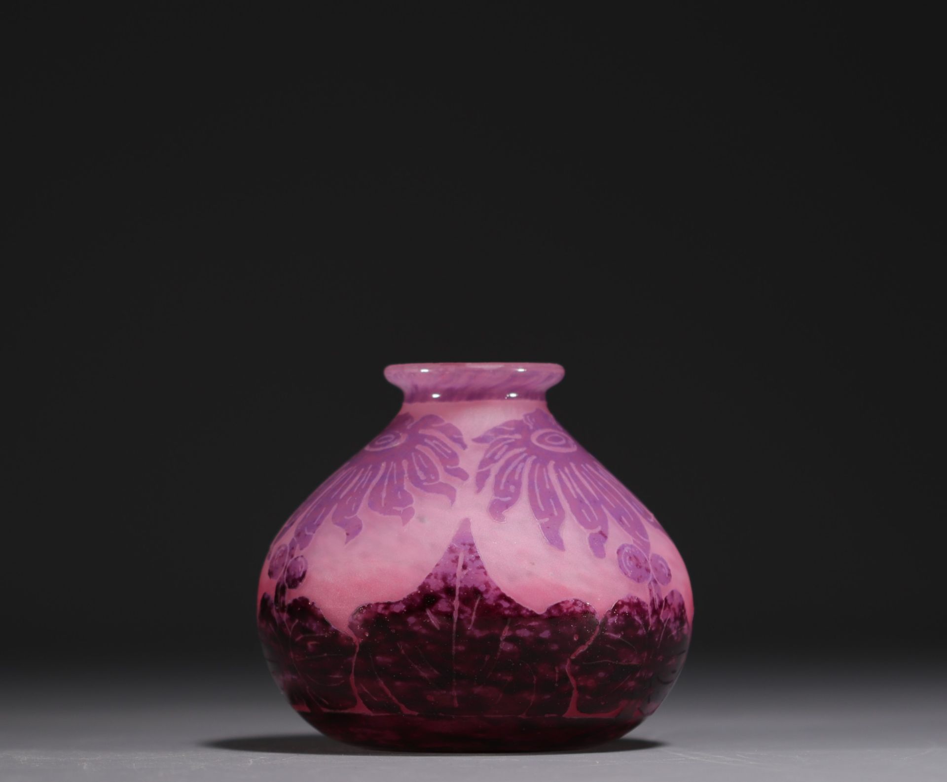 Le Verre Francais - Acid-etched multi-layered glass vase decorated with dahlias, signed.