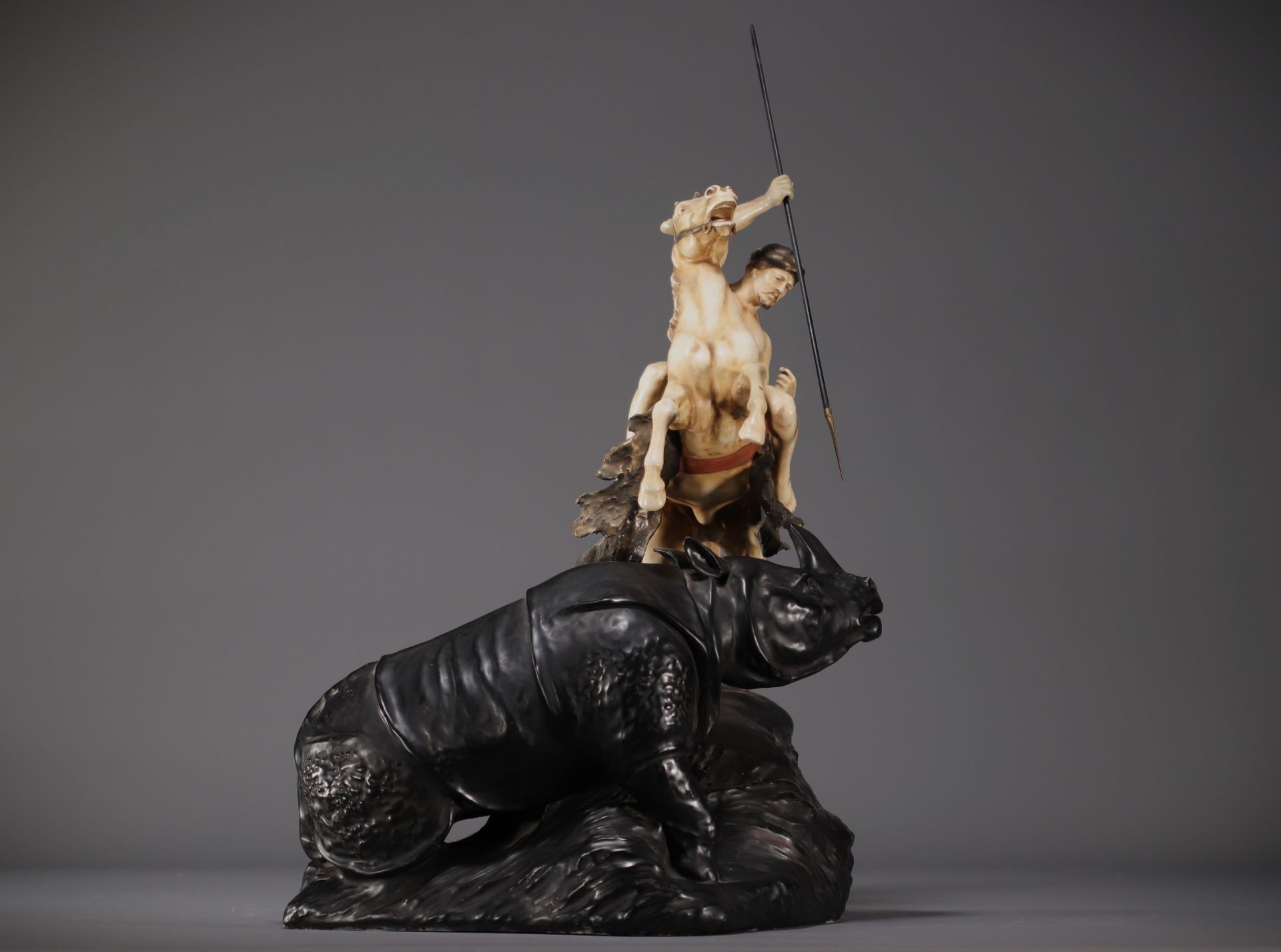 Eduard STELLMACHER (1868-1945) "Rhinoceros Hunt" Ceramic sculpture for the Teplitz factory - Bild 4 aus 7