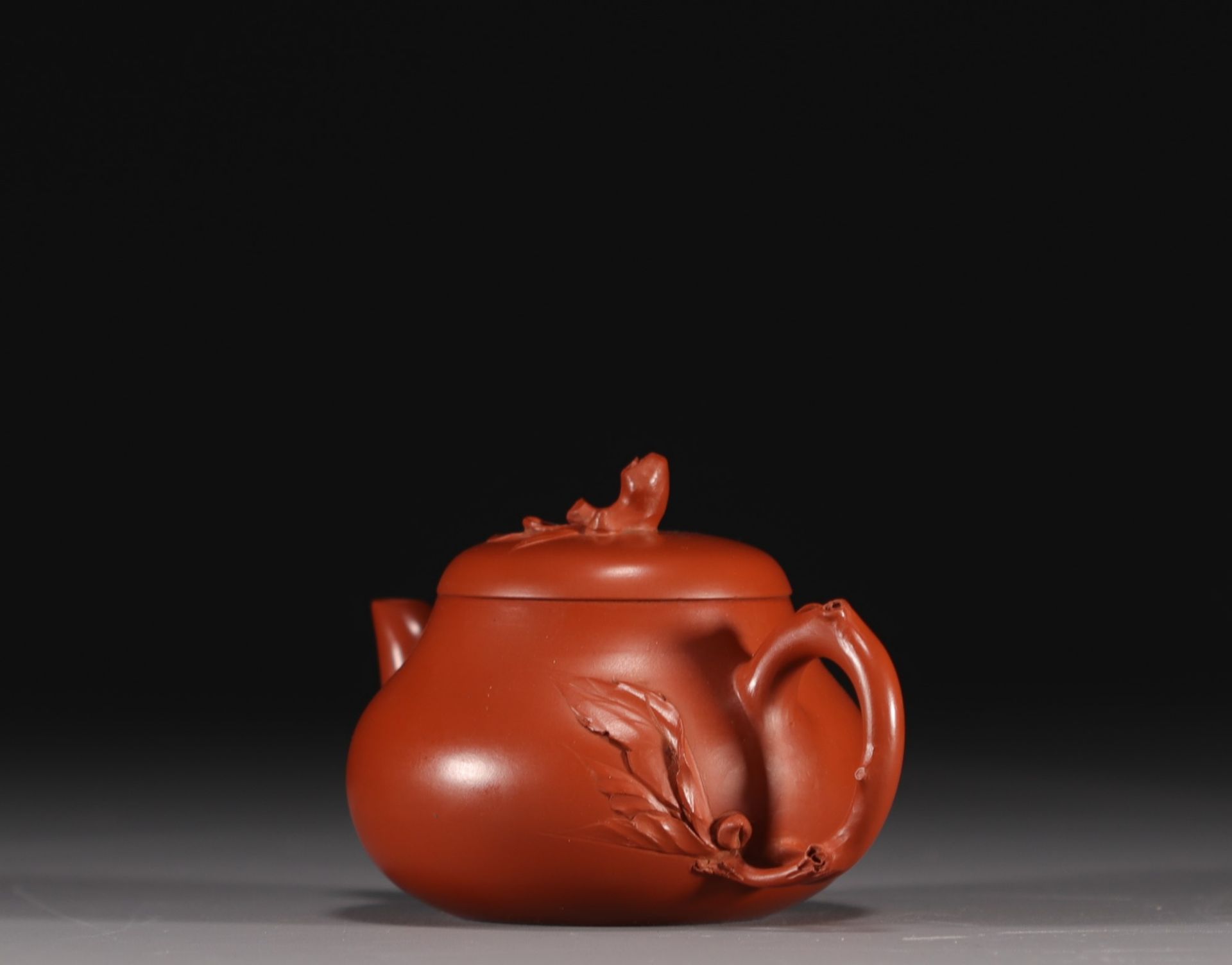 China - Set of two Yixing Chinese teapots. - Bild 7 aus 9