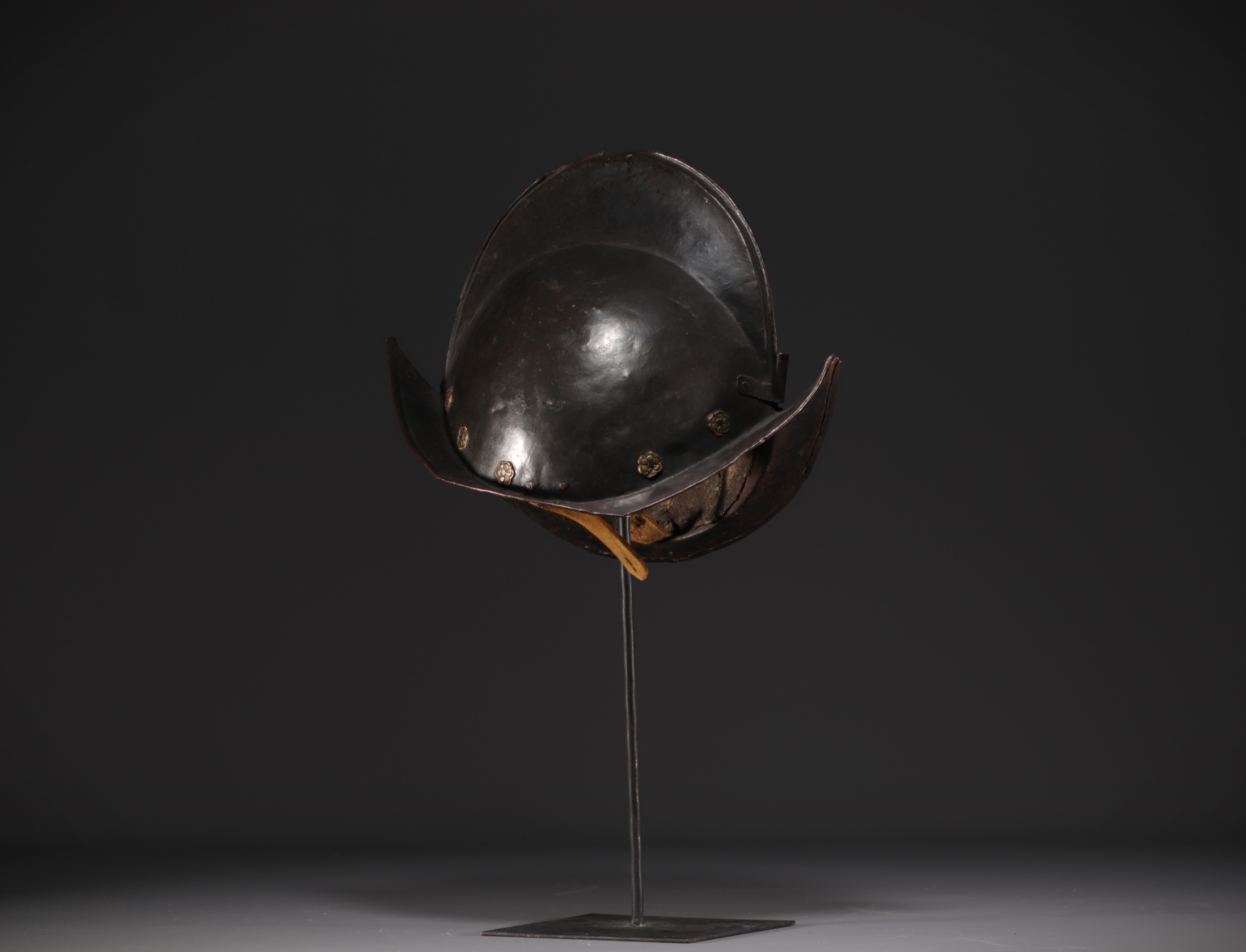 Morion helmet, Nuremberg, dating from the 16th century. - Image 6 of 6