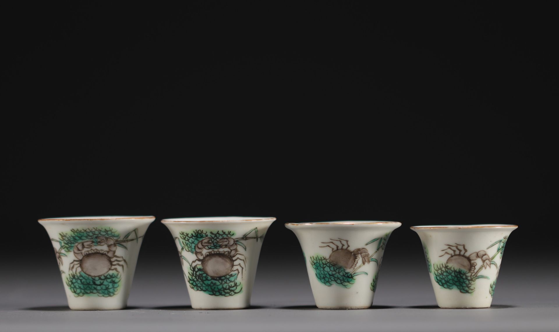 China - Set of eleven bowls of different sizes in famille rose porcelain, 19th century. - Bild 3 aus 8