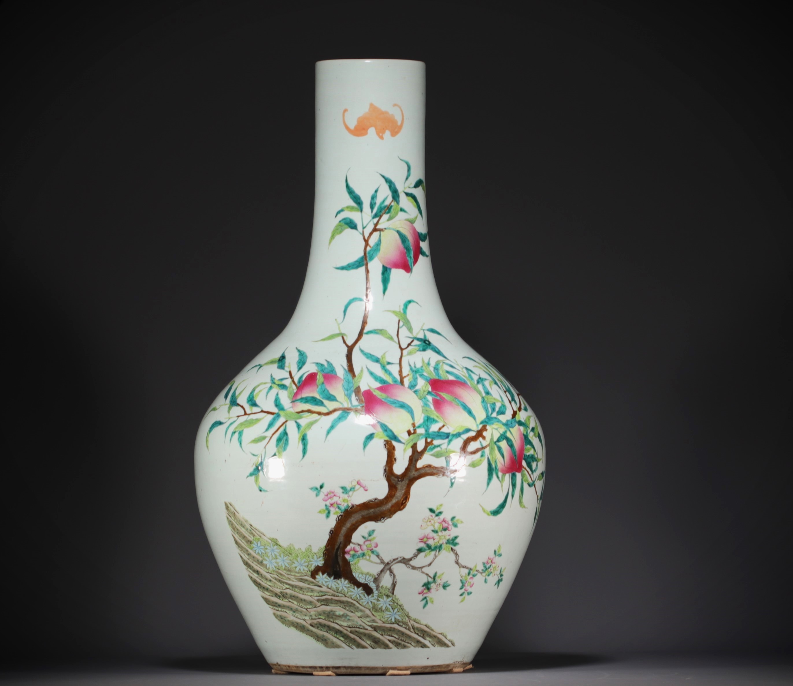 China - Imposing famille rose porcelain vase with nine peaches design, Qing dynasty. (100cm high) - Image 6 of 13