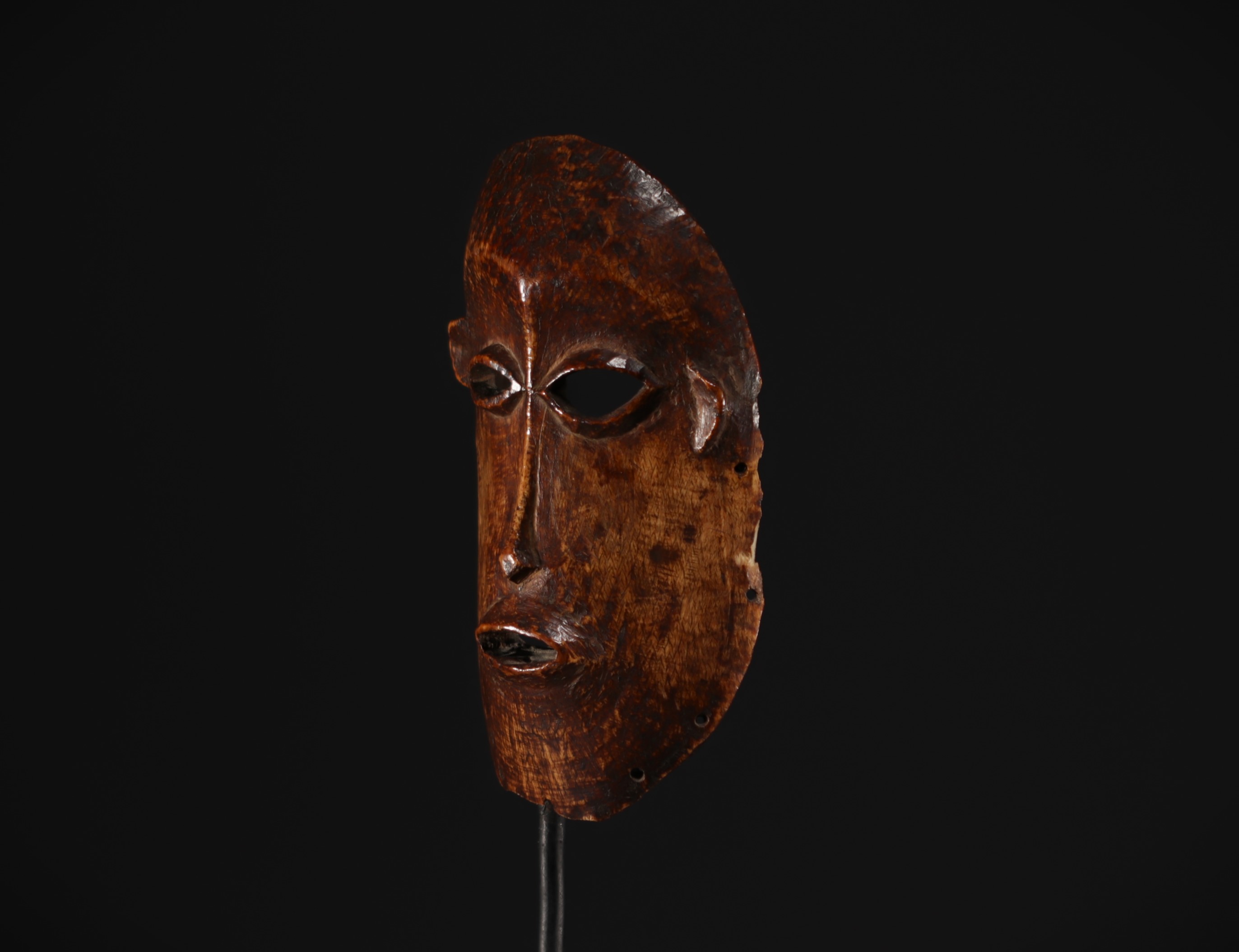 DRC - Lega mask in ivory. - Image 2 of 4