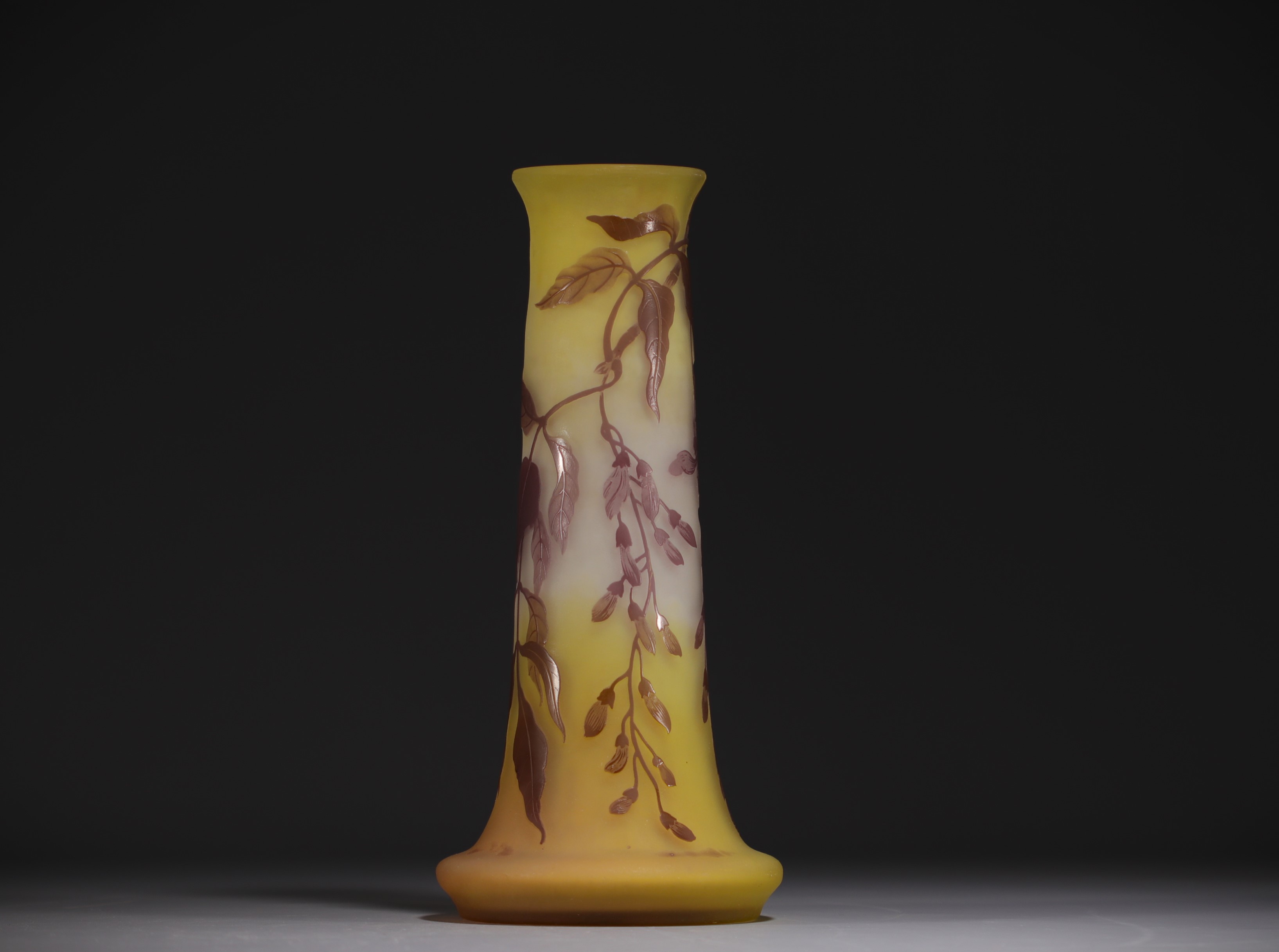 Emile GALLE (1846-1904) Large acid-etched multi-layered glass vase, wisteria design, signed. - Image 3 of 4