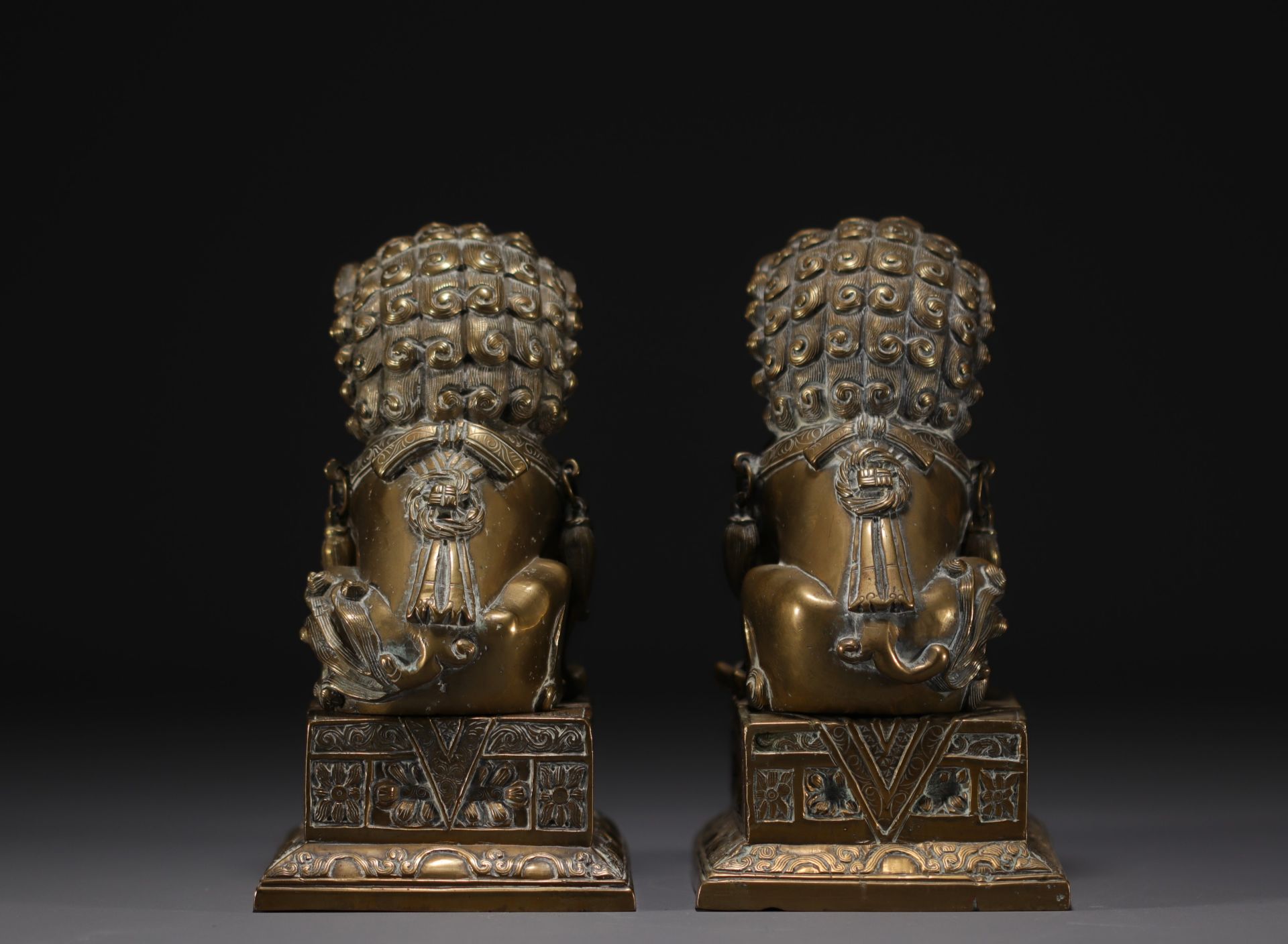China - Pair of bronze Lions of Fo. - Image 3 of 4