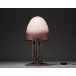 DEGUE Verrerie d'art - Mushroom lamp in shaded glass, wrought iron base, signed.