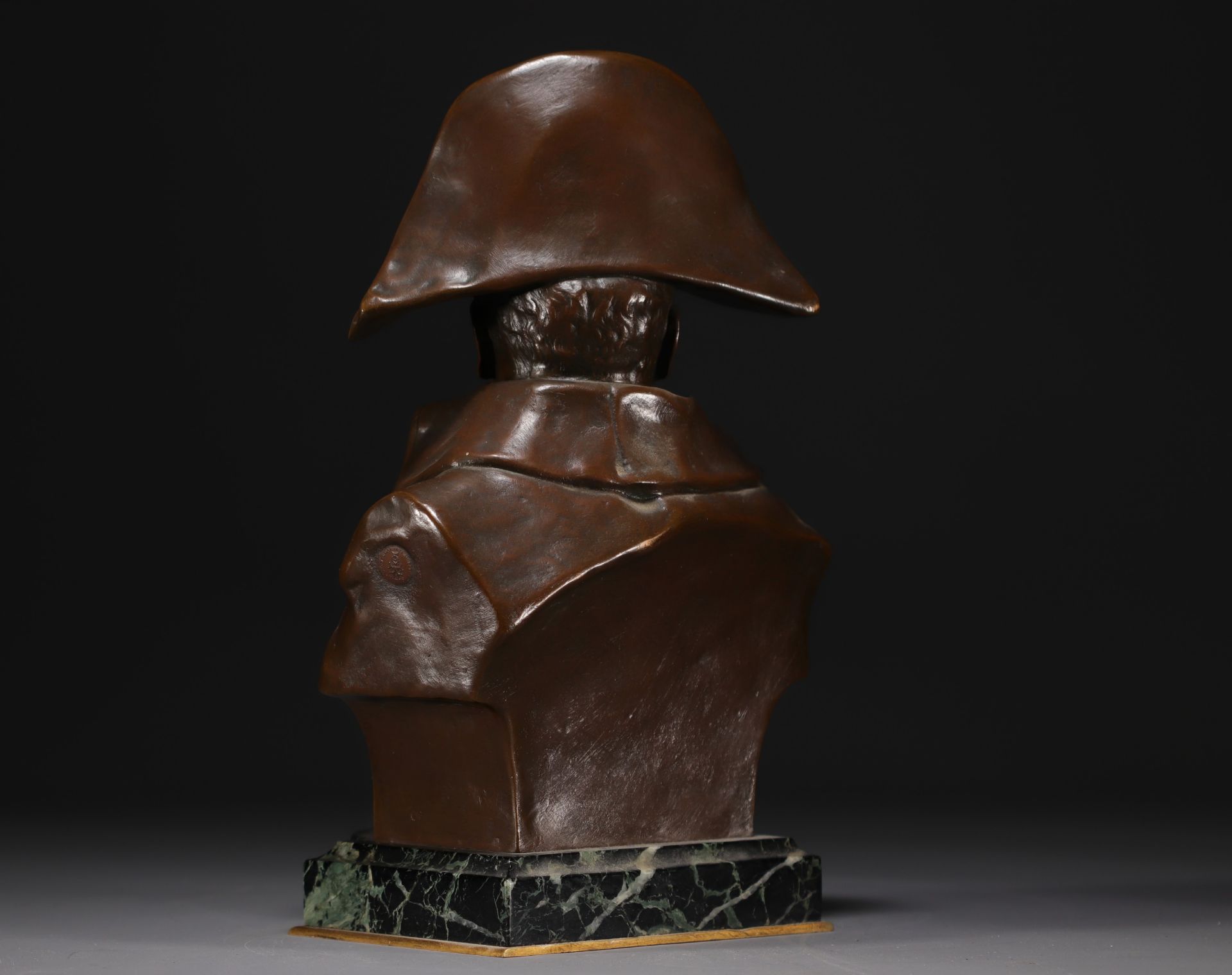 Renzo COLOMBO (1856-1885) Bust of Napoleon 1st in bronze with shaded brown patina, 1885. - Bild 4 aus 5