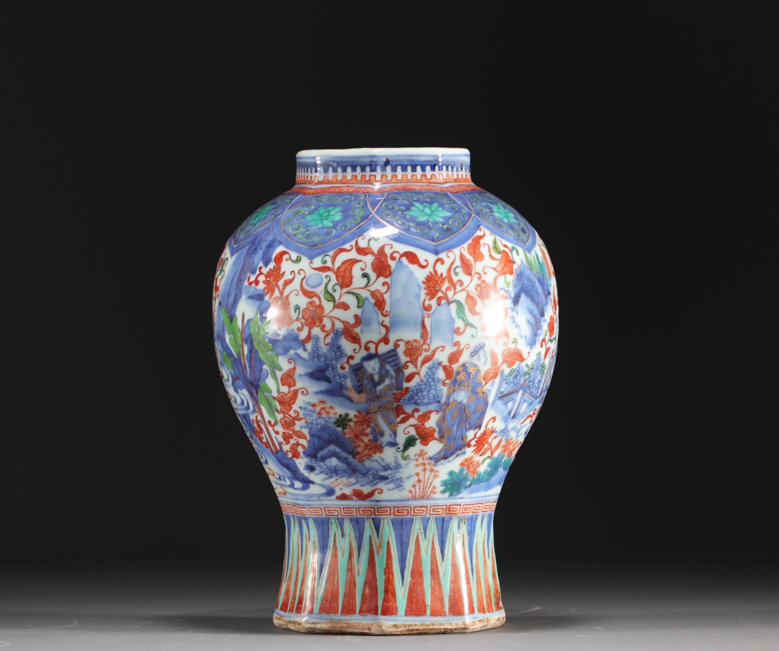 China - Polychrome porcelain vase decorated with figures and landscape, transition period. - Image 6 of 7