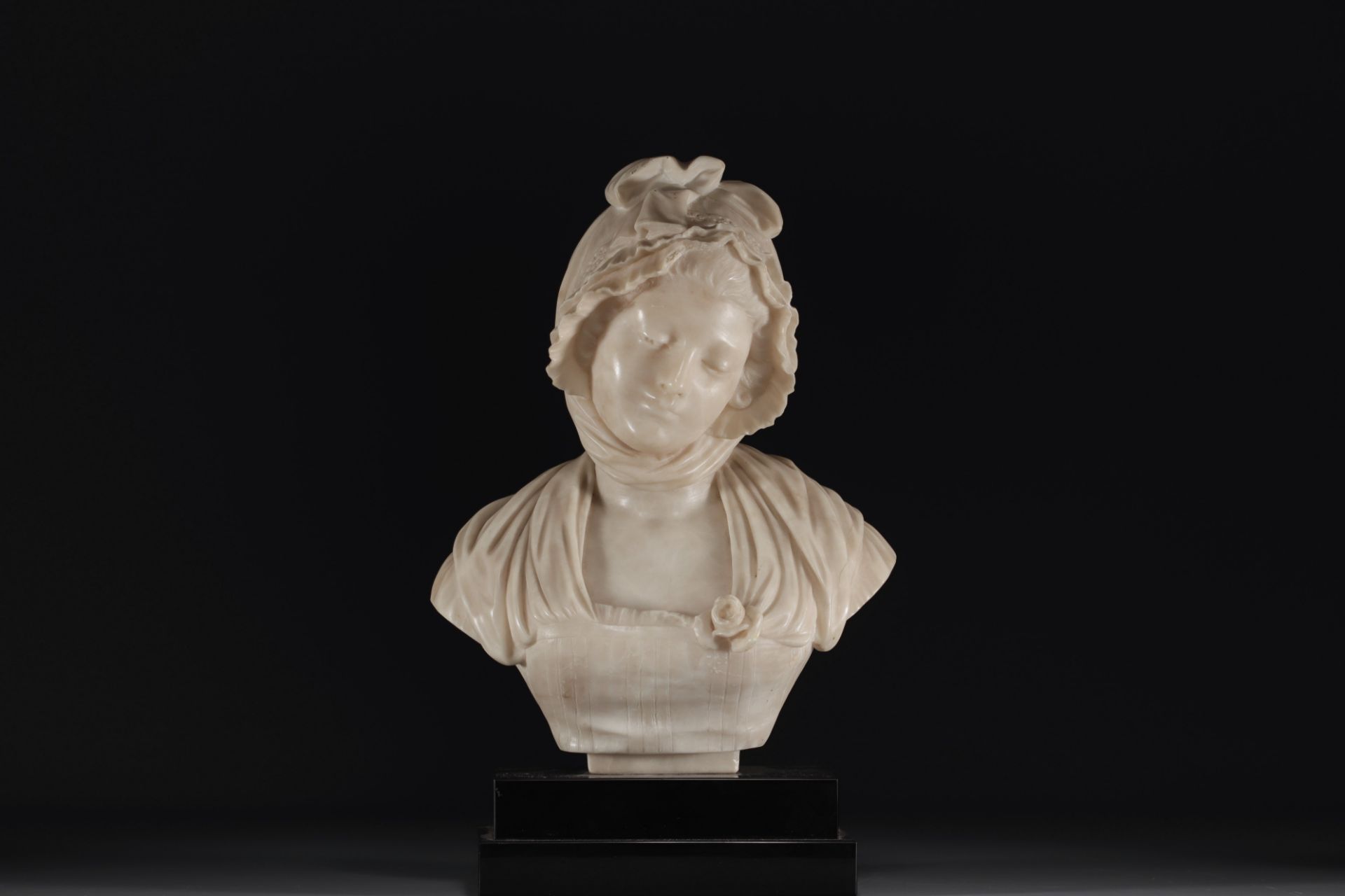 Jean Baptiste GREUZE (after) "Buste de jeune dame" in marble, late 19th century. - Bild 2 aus 4