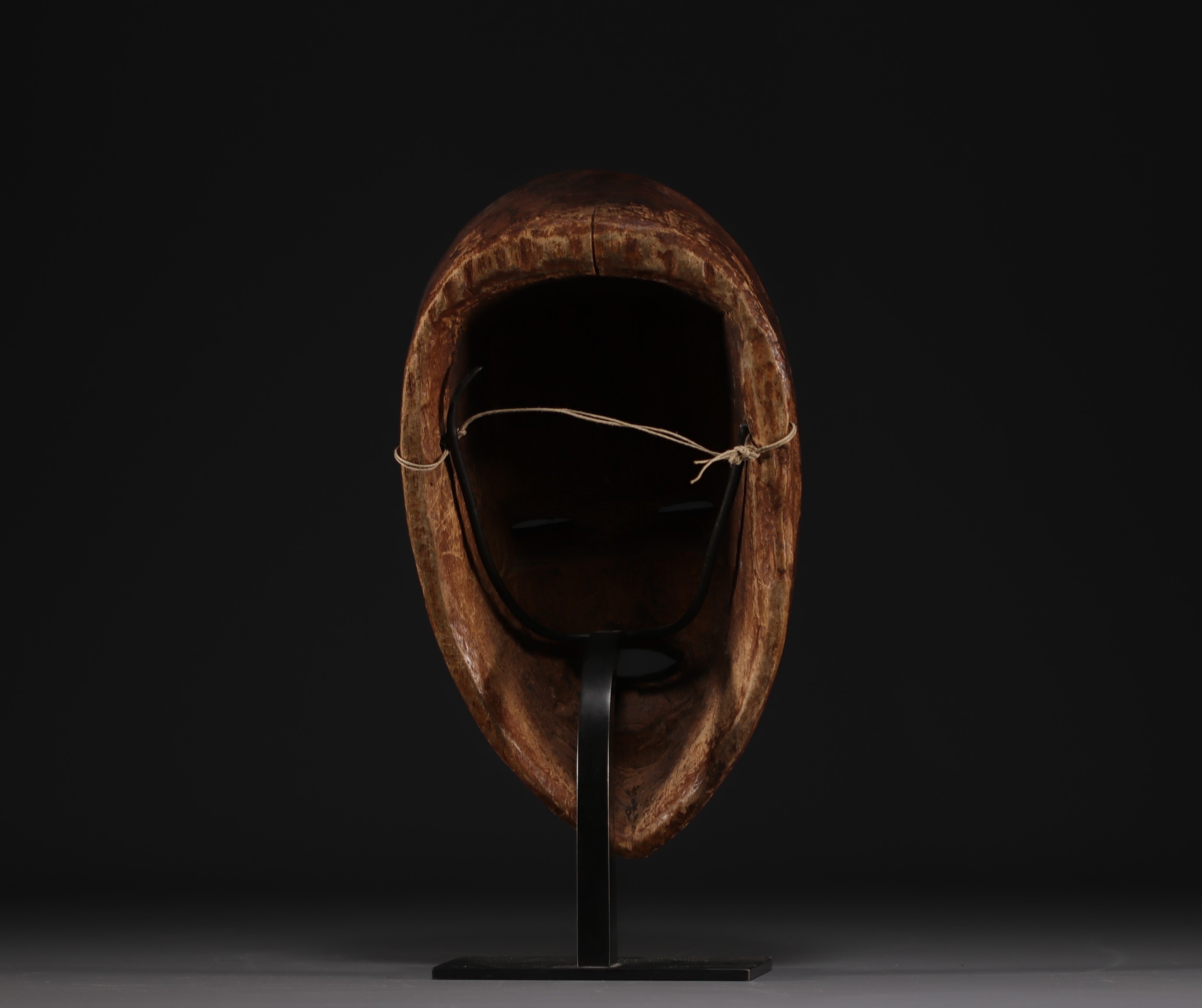 Gabon - Vouvi mask in carved wood, Michel Boulanger collection Liege - Image 4 of 4