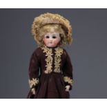 Freres KUHNLENZ - Closed mouth doll, no. 3815, leather body, 1890.