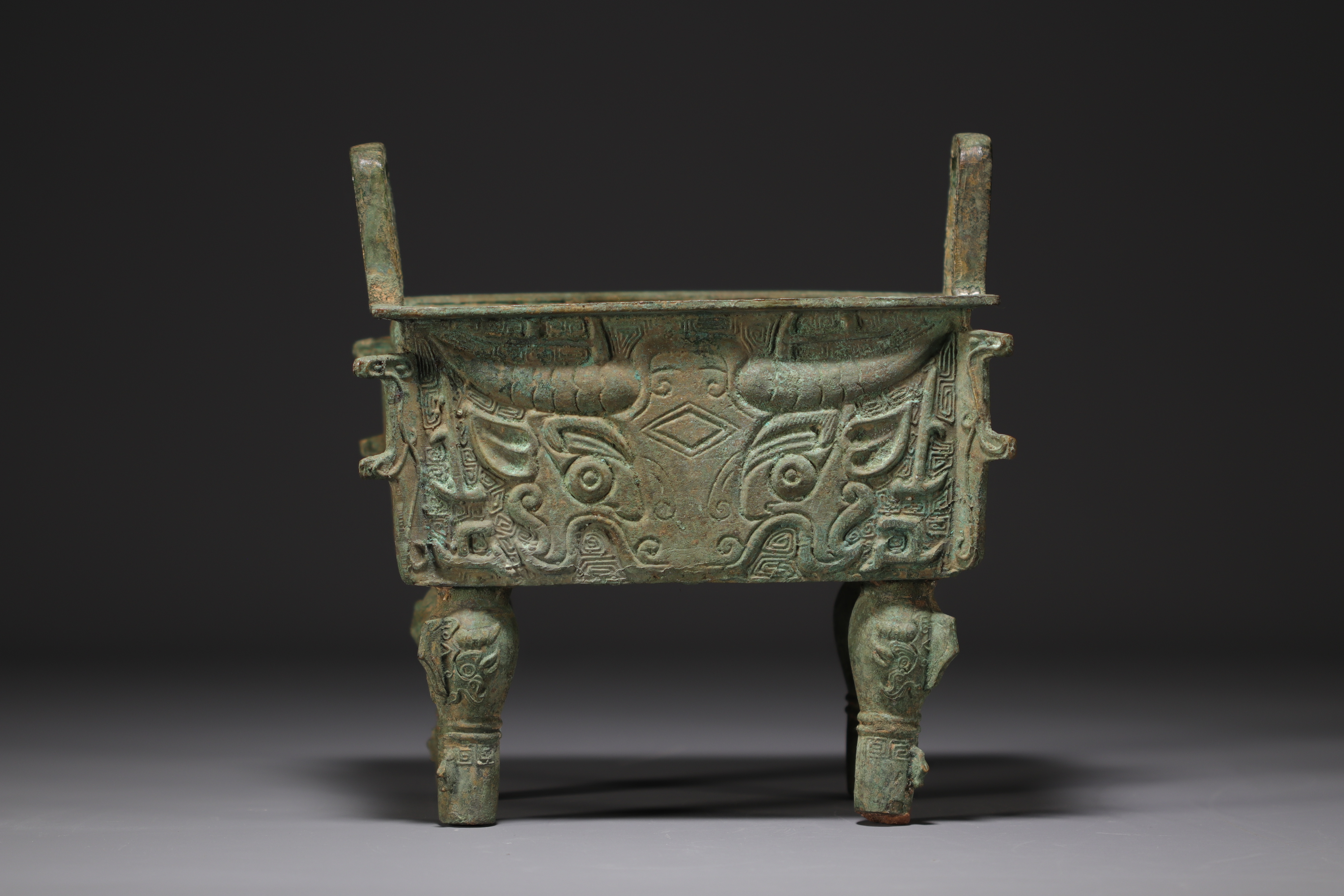 China - "Fangding" Bronze food vase. - Image 4 of 4