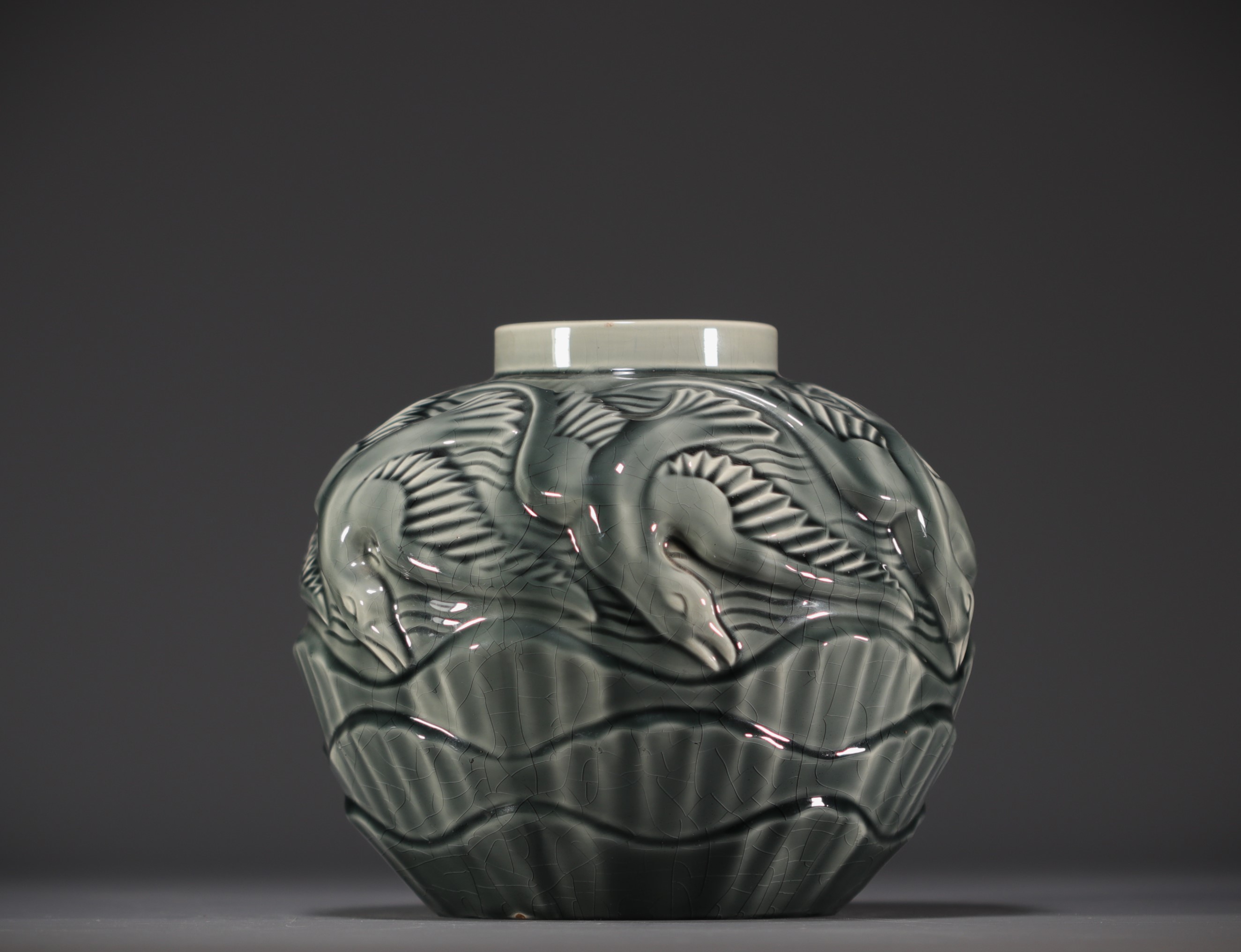 Charles CATTEAU (1880-1966), Crackled ceramic vase "aux mouettes", Boch KERAMIS. - Bild 3 aus 3