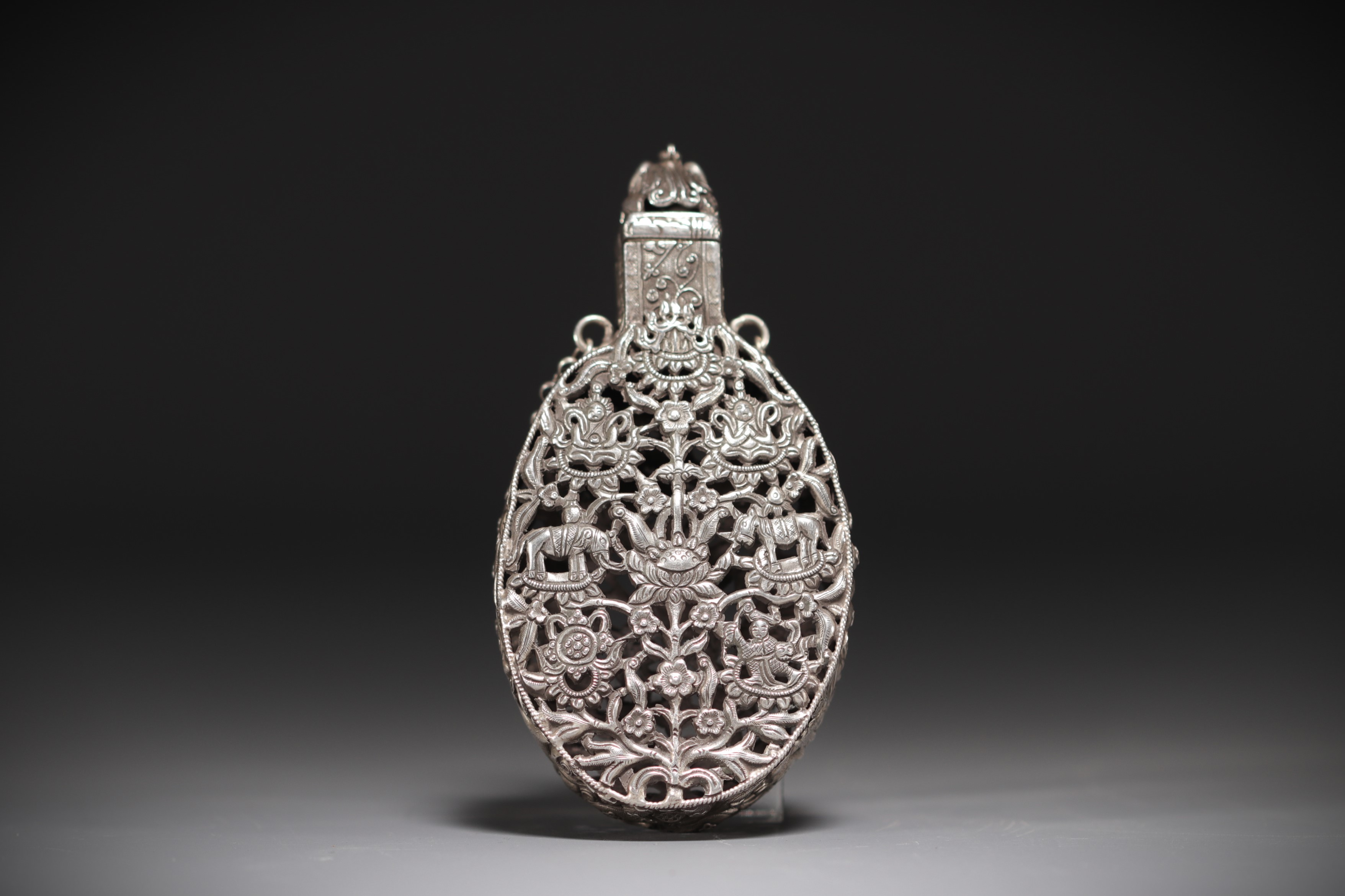 China - Carved silver incense bottle decorated with figures and elephants. - Image 3 of 4