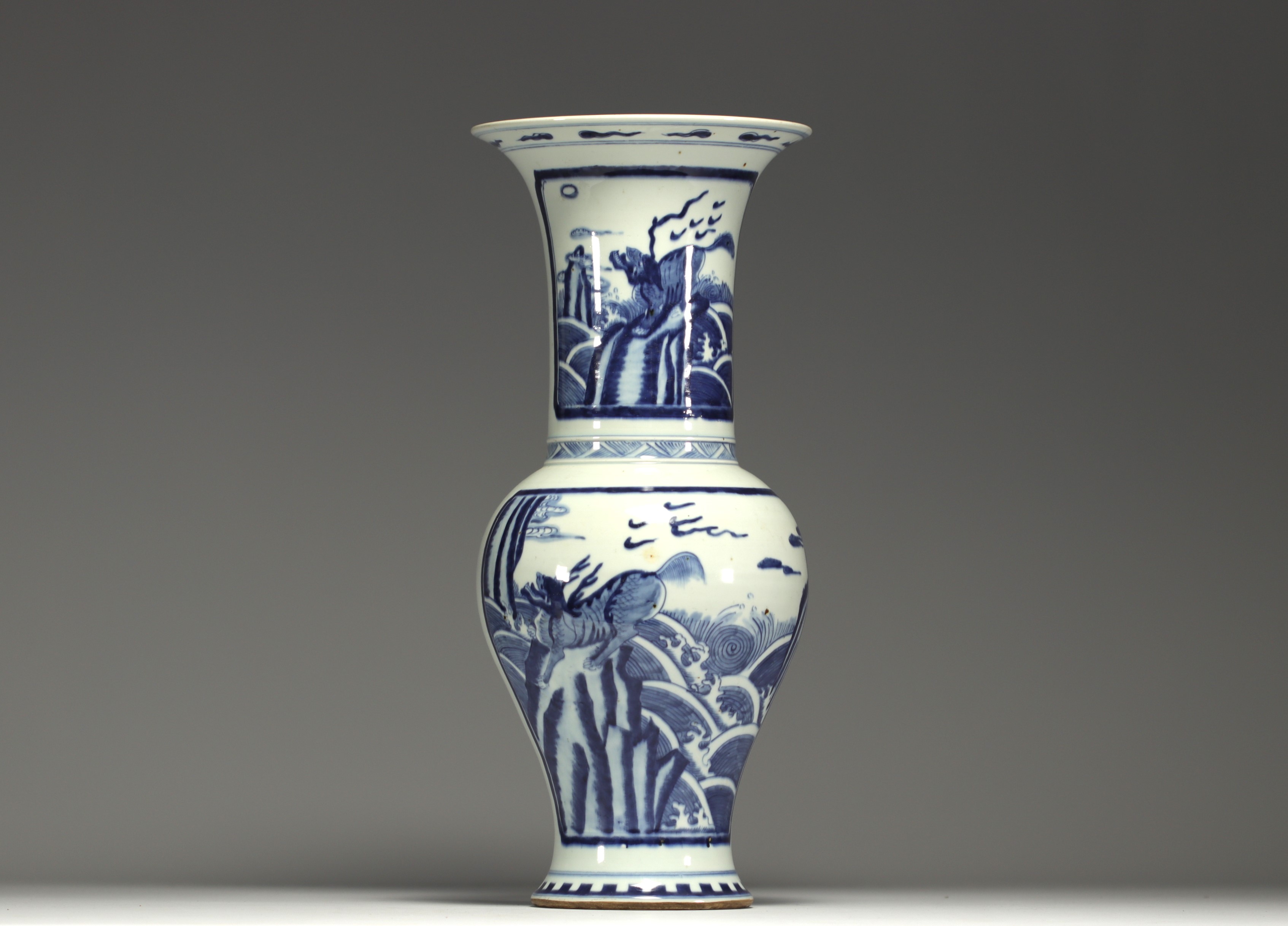 China - Large white-blue vase with chimera design. - Image 3 of 5