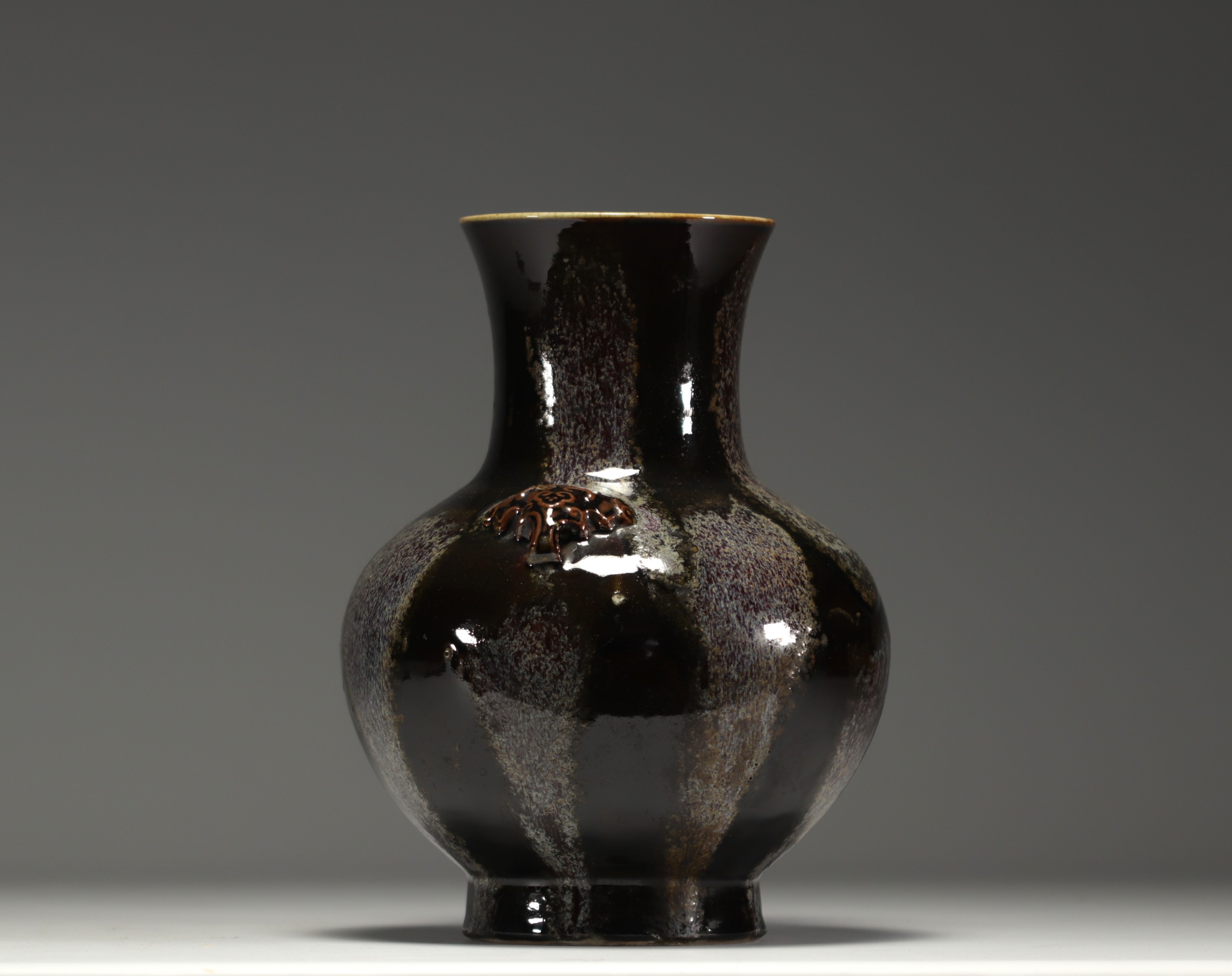 China - Vase with black and flamed glaze, under piece mark. - Image 2 of 4
