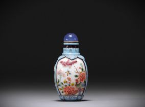 China - Snuffbox in multi-layered glass with painted and enamelled decoration - Qianlong