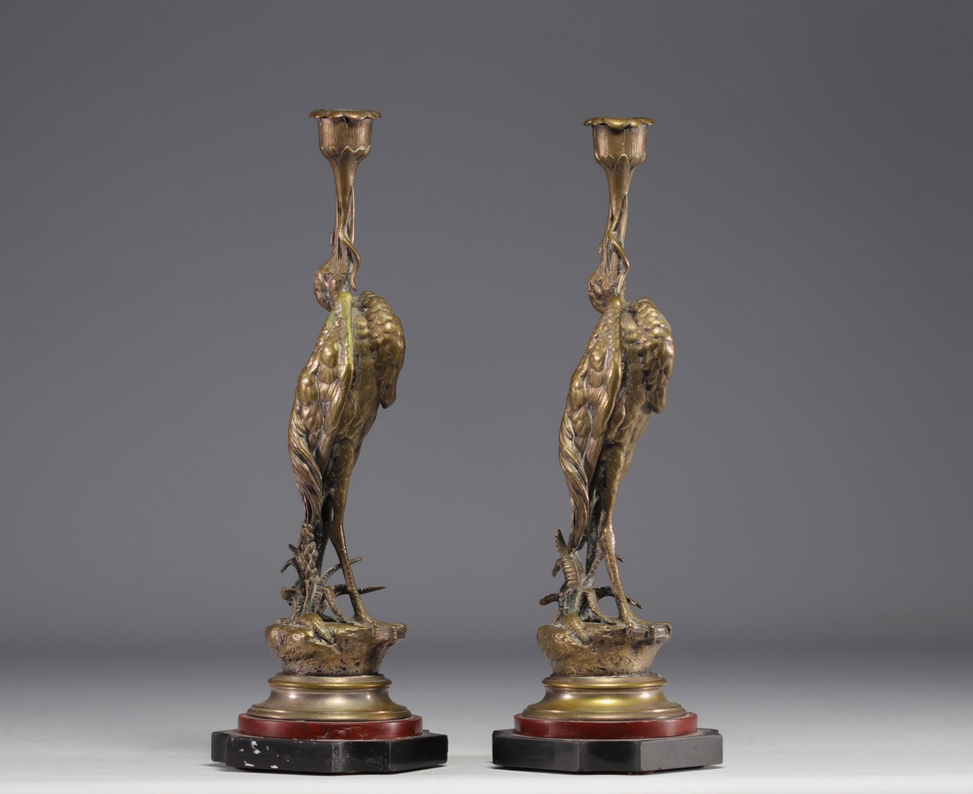 Jules MOIGNIEZ (1835-1894) "Les echassiers" Pair of bronze candlesticks. - Bild 2 aus 5