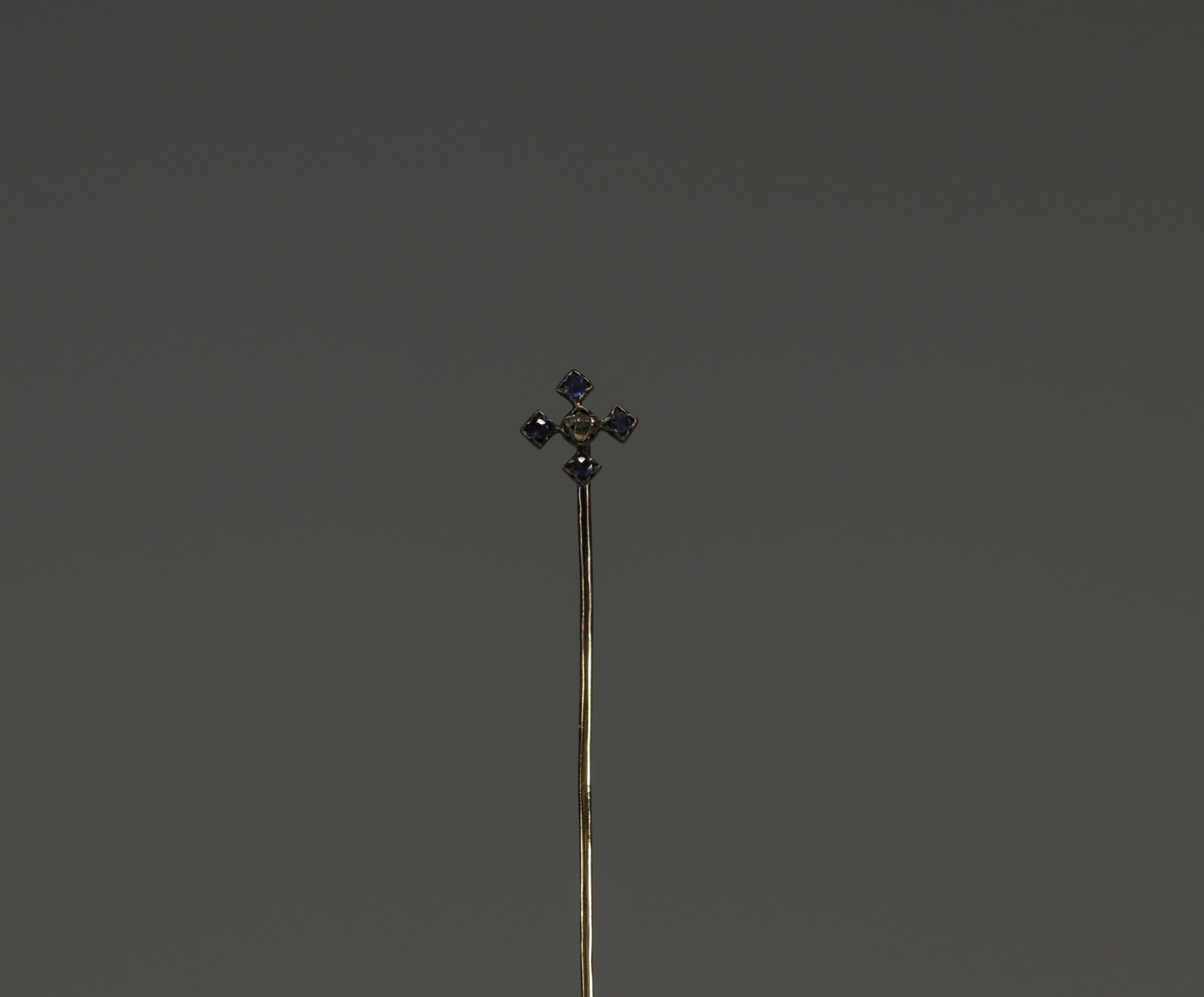 Gold tie pin, one rose-cut diamond and four sapphires. - Image 2 of 2