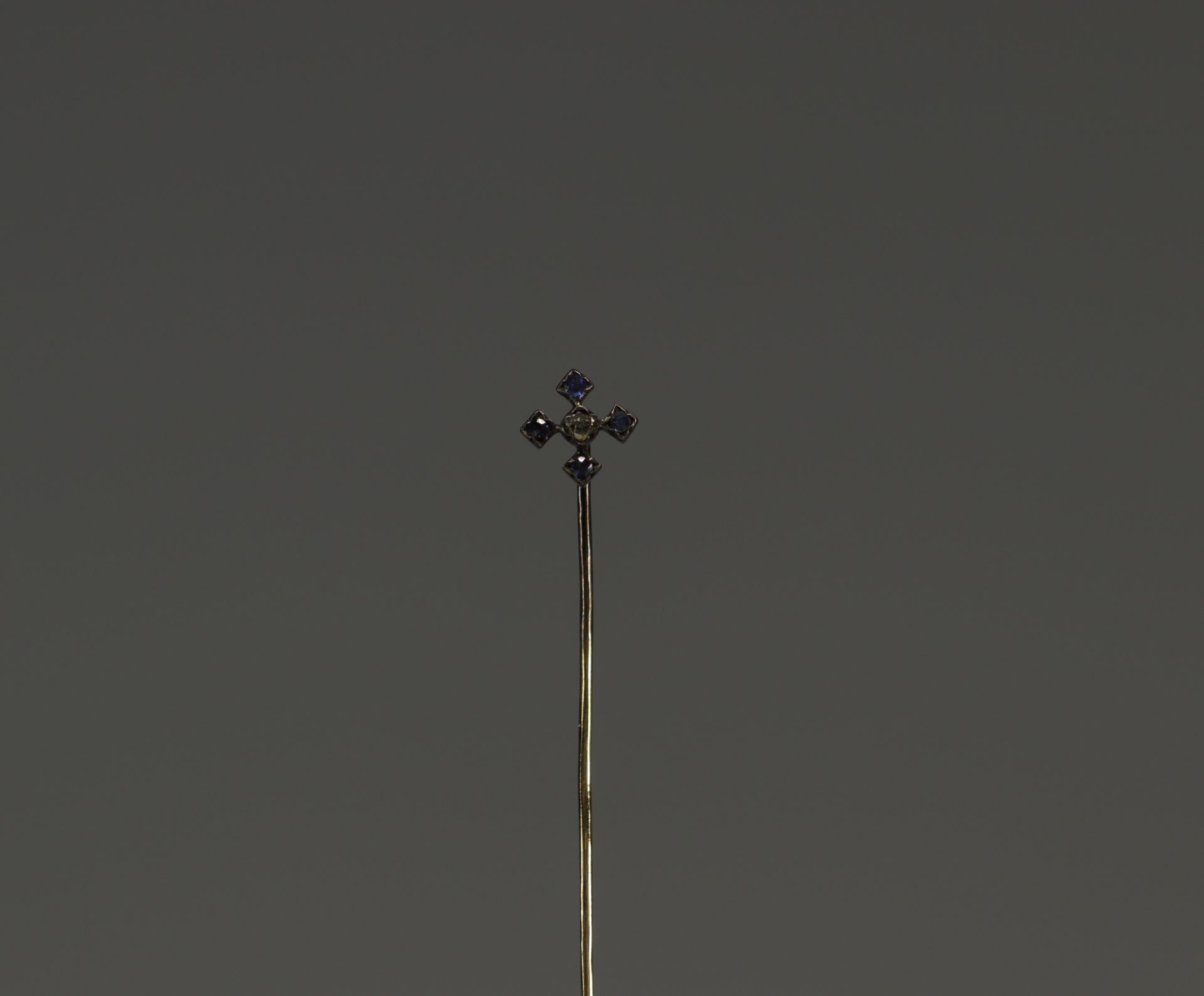 Gold tie pin, one rose-cut diamond and four sapphires. - Image 2 of 2