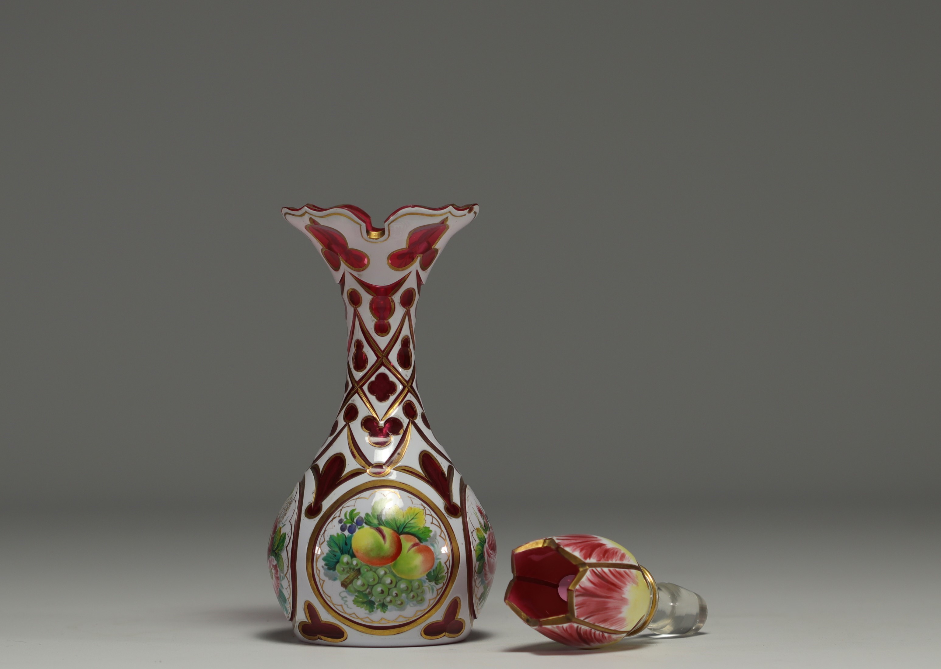 Overlay crystal decanter and stopper decorated with flowers, Napoleon III period - Image 4 of 4