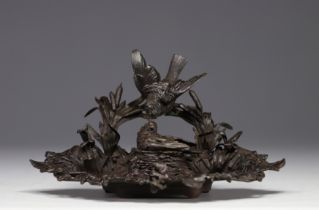 Bronze inkwell decorated with birds on a nest, 19th century.