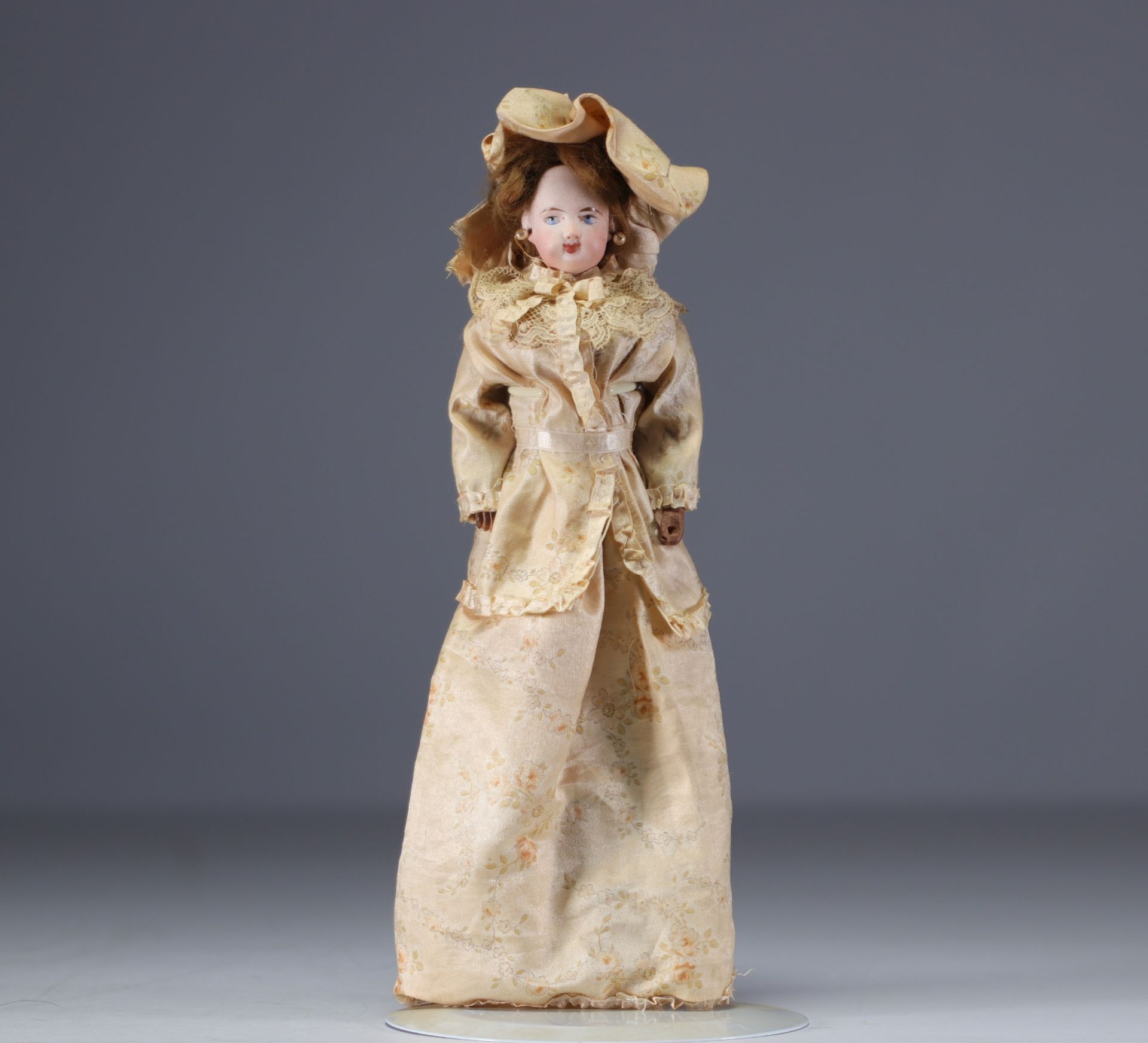 Francois GAUTHIER - Fashion doll with porcelain head nÂ° 301, canvas body, trunk with accessories, c - Bild 2 aus 2