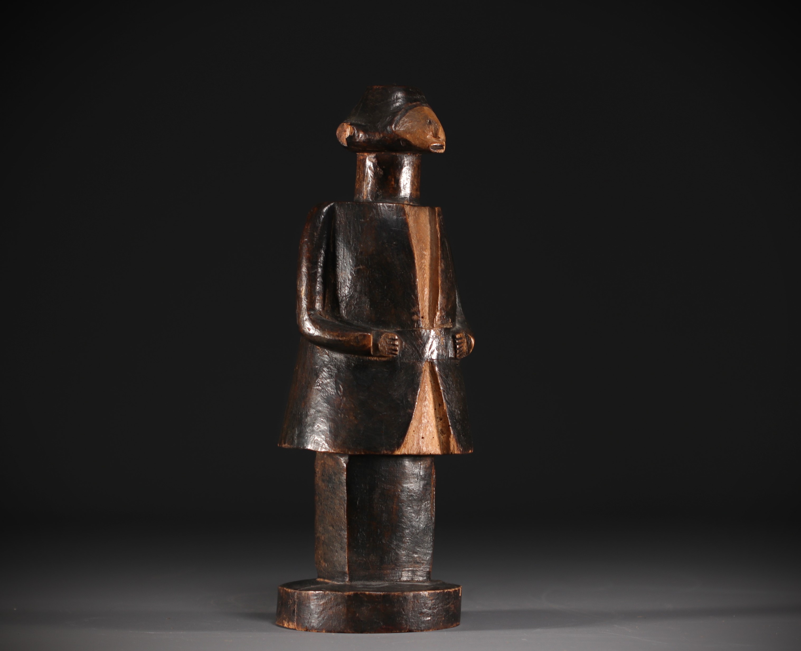 Africa - Old "colonist" statue with two patinas in carved wood. - Image 4 of 4