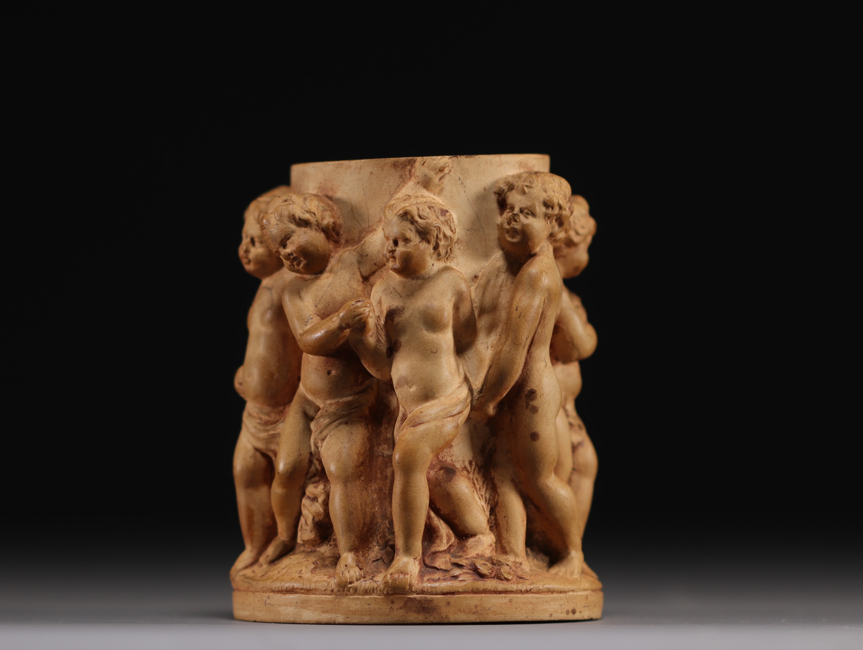 Small terracotta pot with Putti decoration. 19th century. - Image 2 of 4