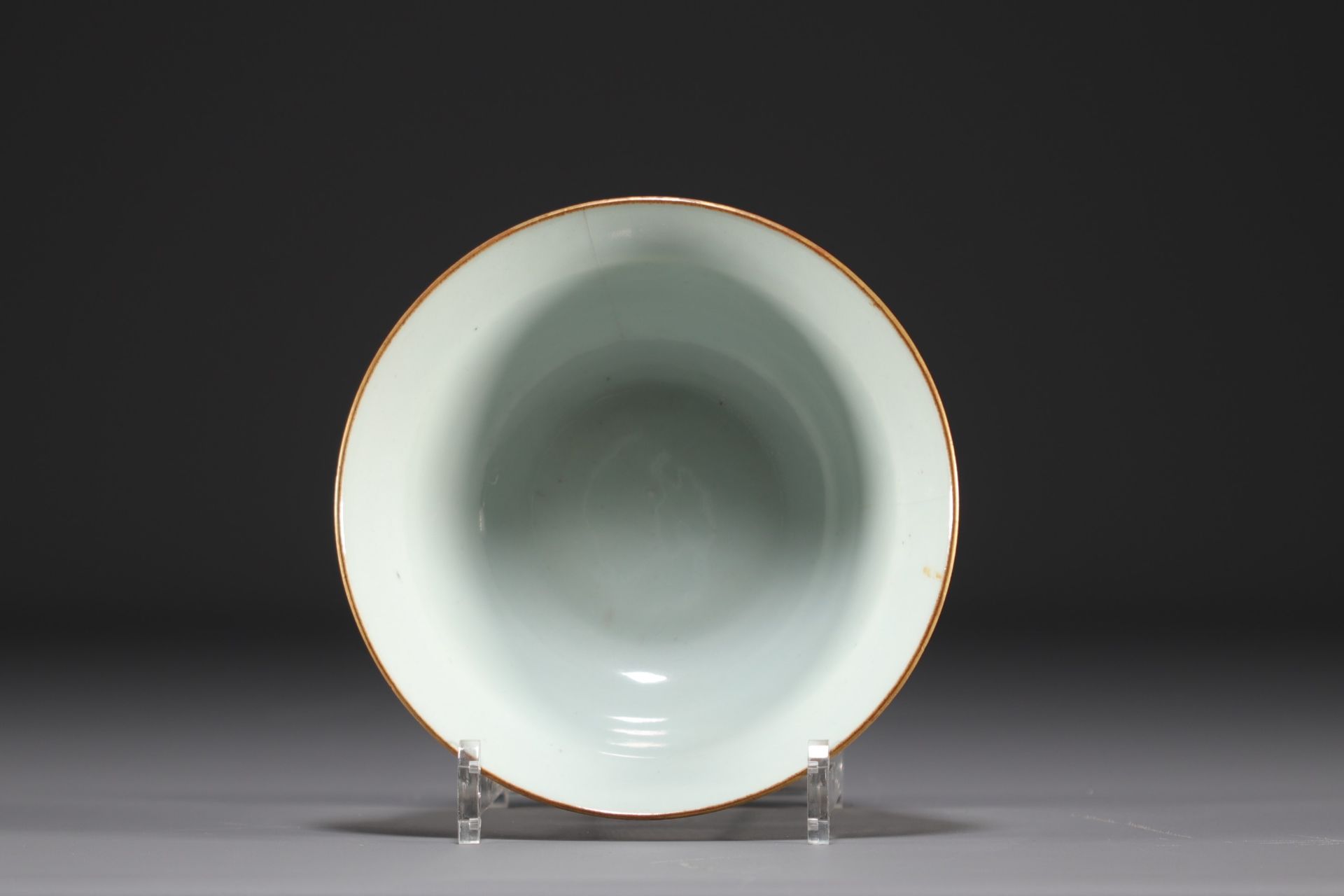 China - Porcelain bowl decorated with peaches and bats, Jiaqing period, late 18th / early 19th centu - Bild 4 aus 4
