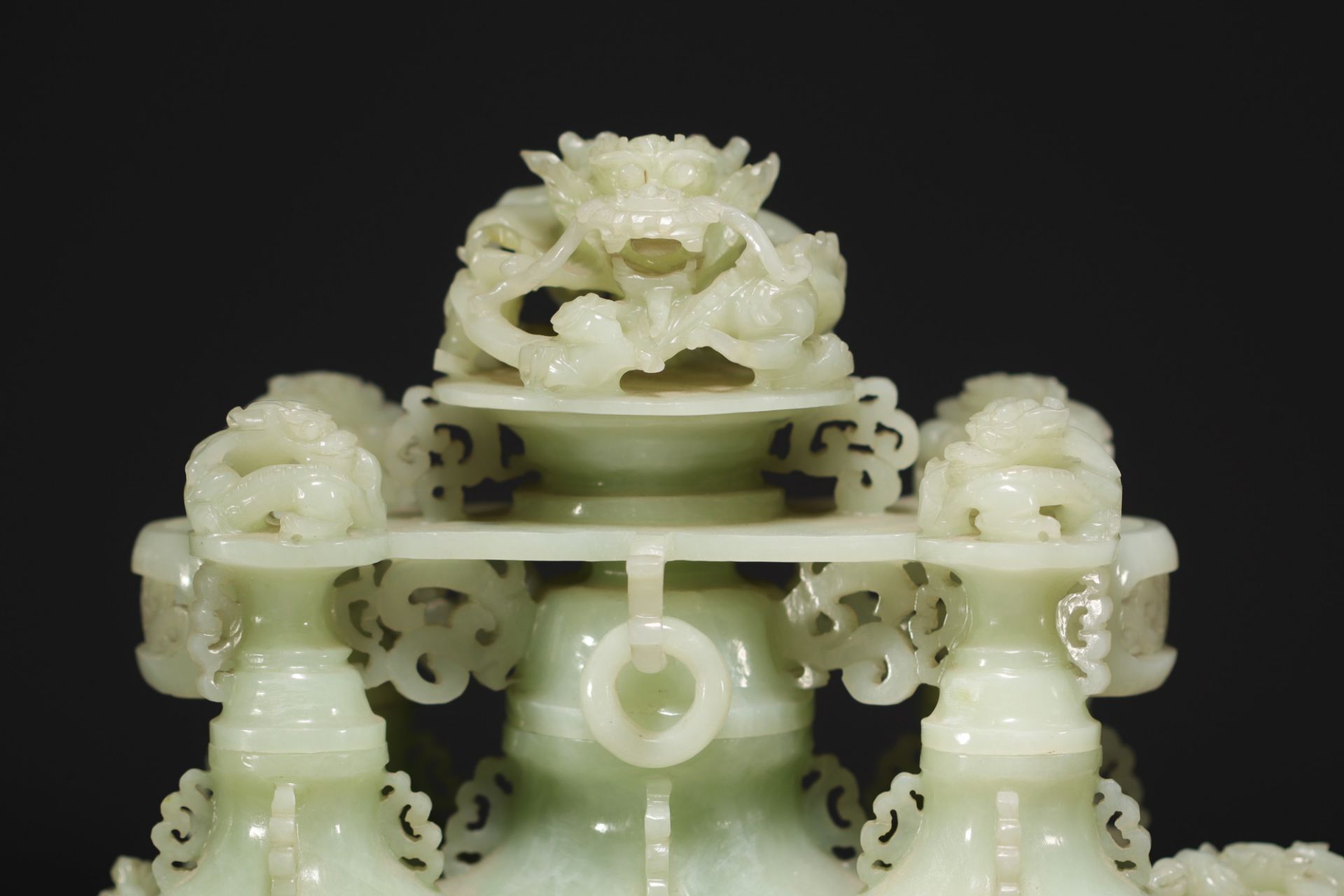 China - Large jade sculpture of covered pots decorated with dragons. - Image 5 of 5