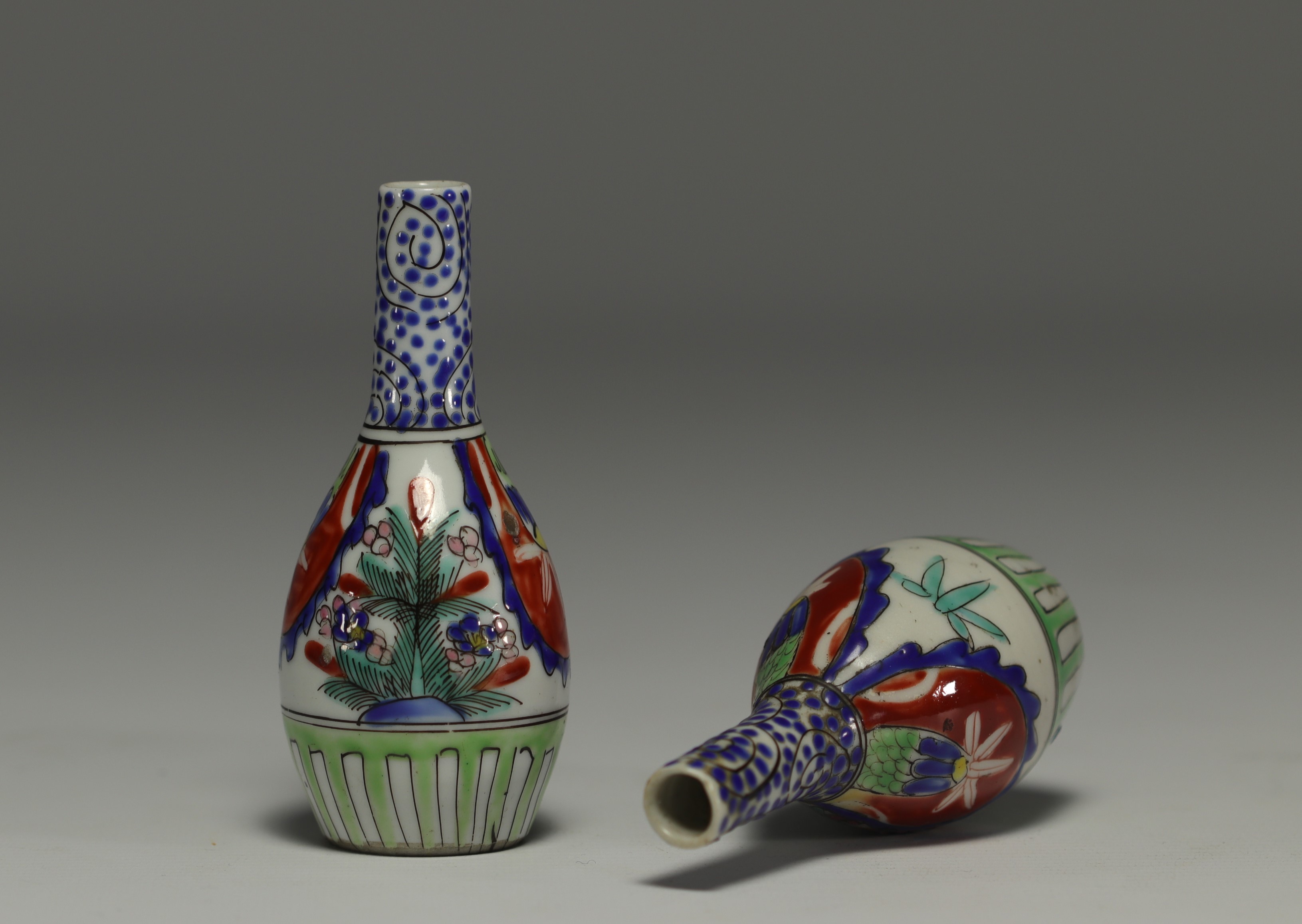 Japan - Set of four vases and an ink box. - Image 6 of 10