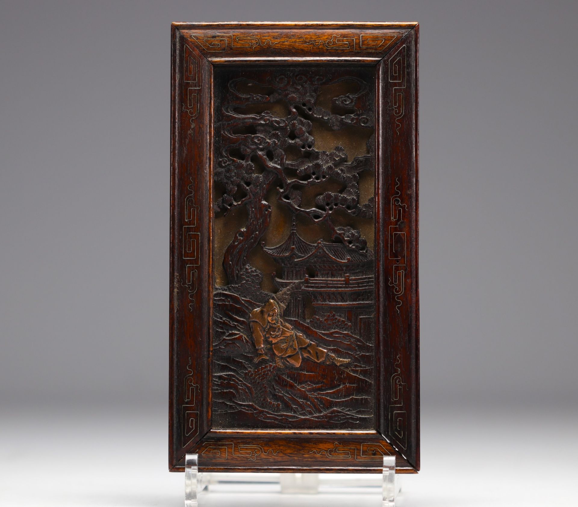 Japan - Pair of small carved wooden panels, bronze figures, filigree frames, Meiji period. - Image 2 of 3