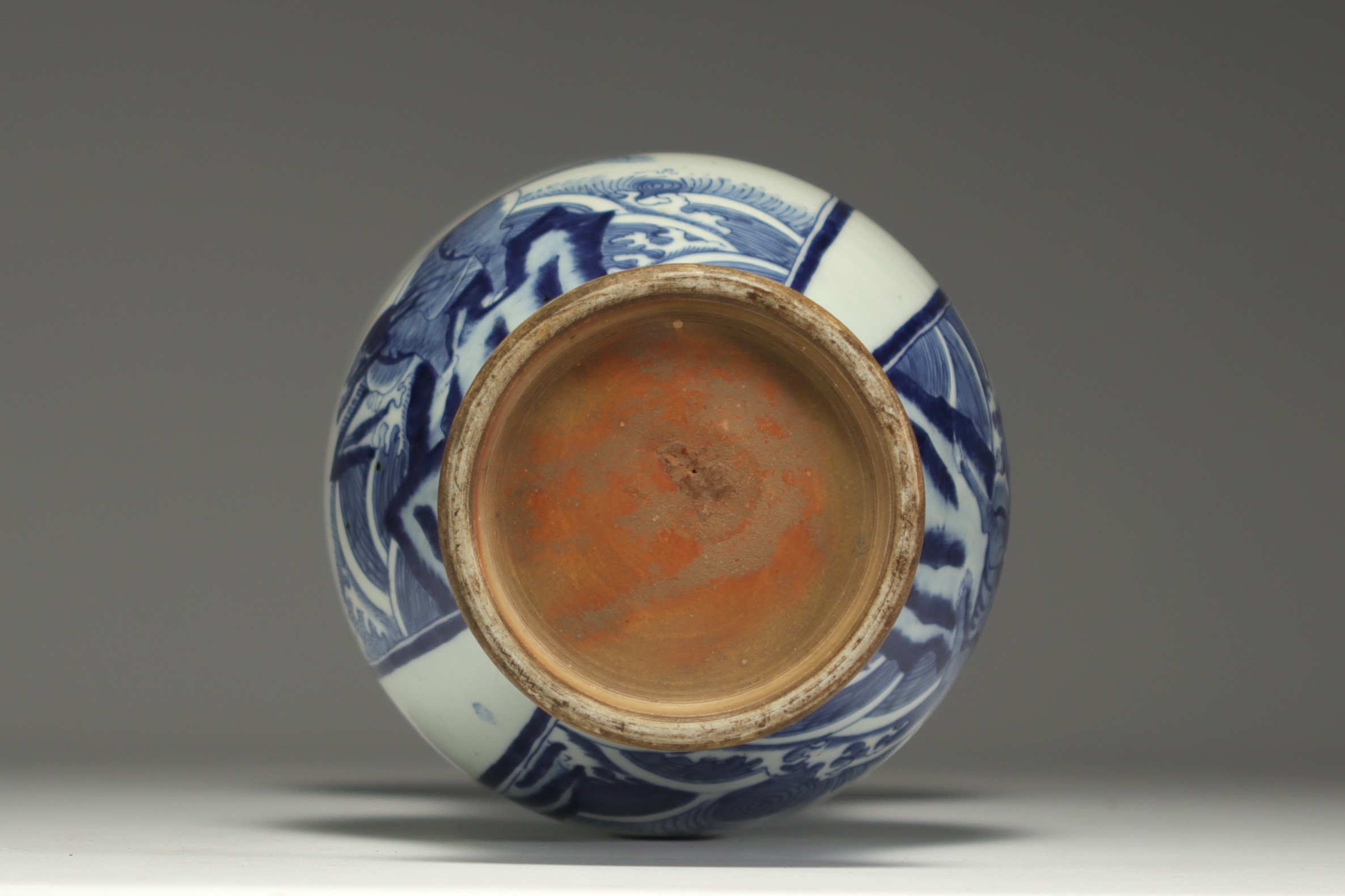 China - Large white-blue vase with chimera design. - Image 4 of 5