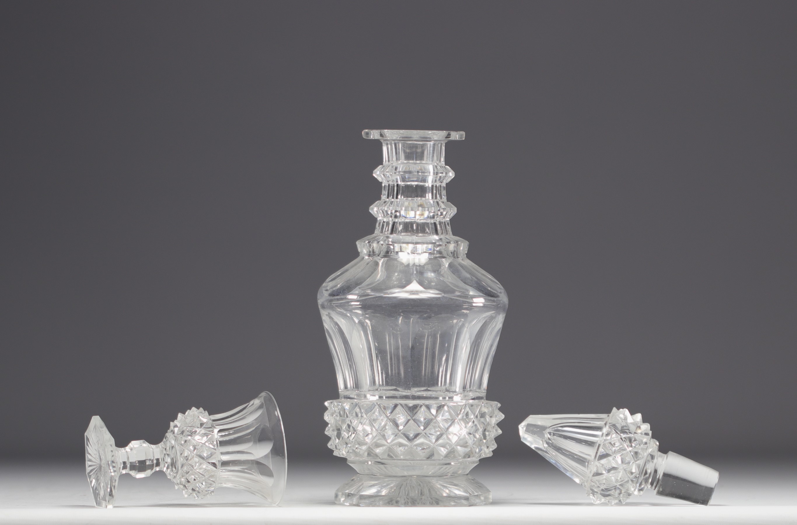 Set consisting of a jug and six glasses decorated with diamond points. - Image 2 of 3