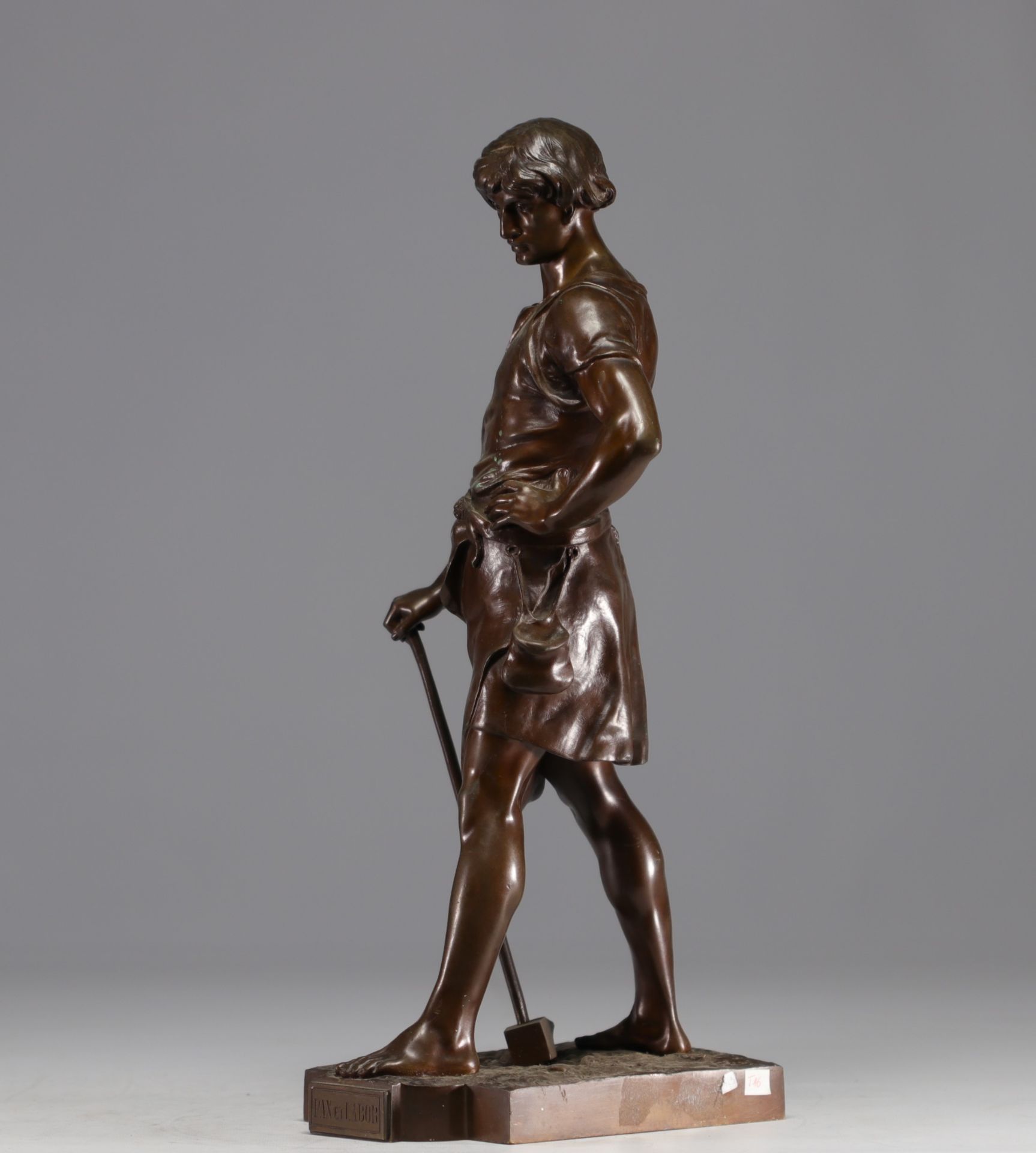 Emile - Louis PICAULT (1833-1915). "Pax et Labor" Statue in bronze. - Bild 3 aus 4