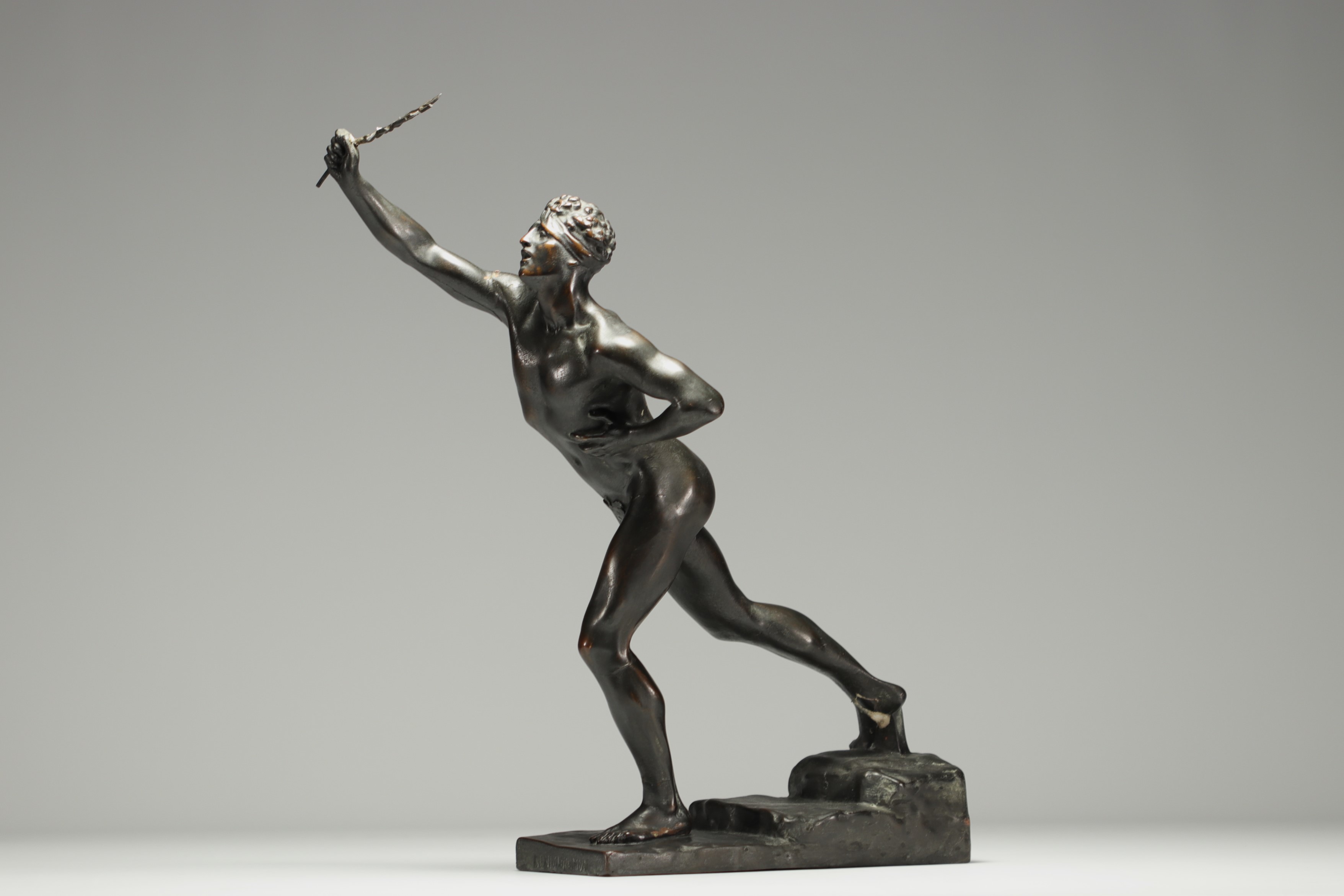 Max KRUSE (1854-1942) "NENIKHKAMEN (We have won)". Sculpture in electroplating.