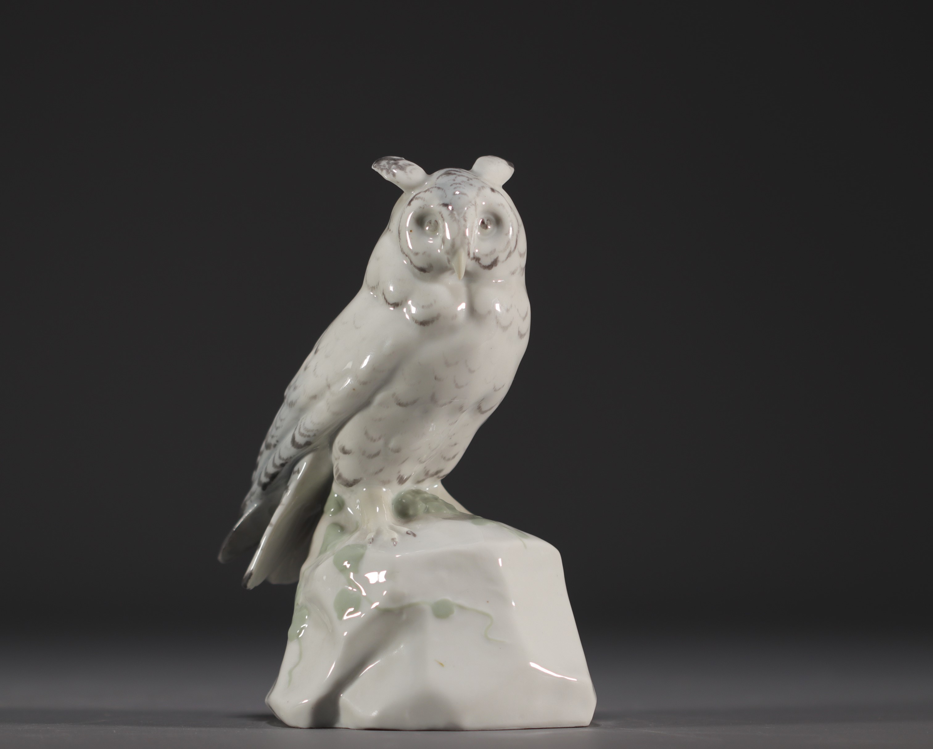 "Grand-duc a l'affut" (Great horned owl on the prowl) Porcelain statuette, debossed mark under the p