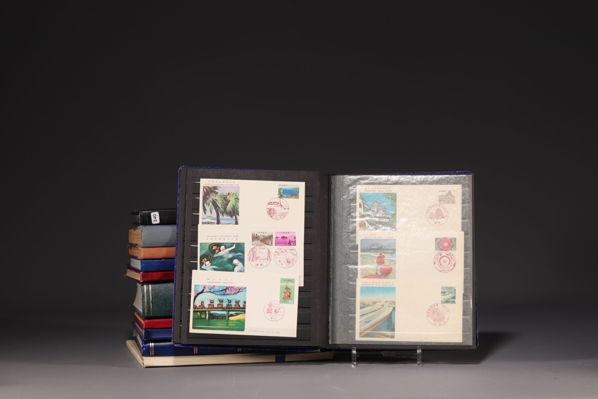 Set of 21 albums of world stamps, China, Japan, Middle East, Europe, etc. (Batch 1) - Image 5 of 14