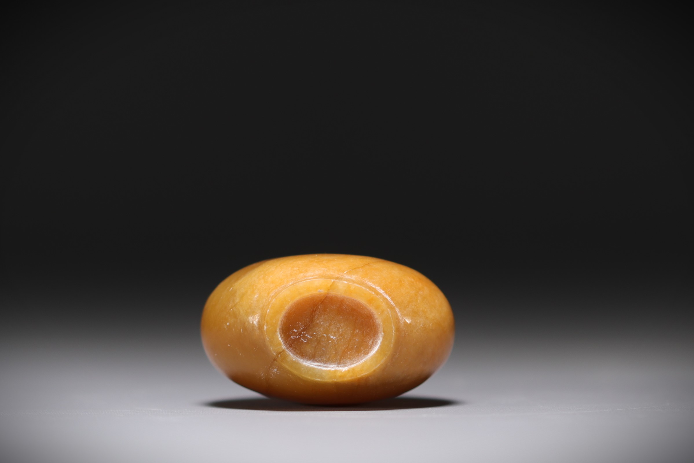 China - Brown jade snuffbox - Image 4 of 4