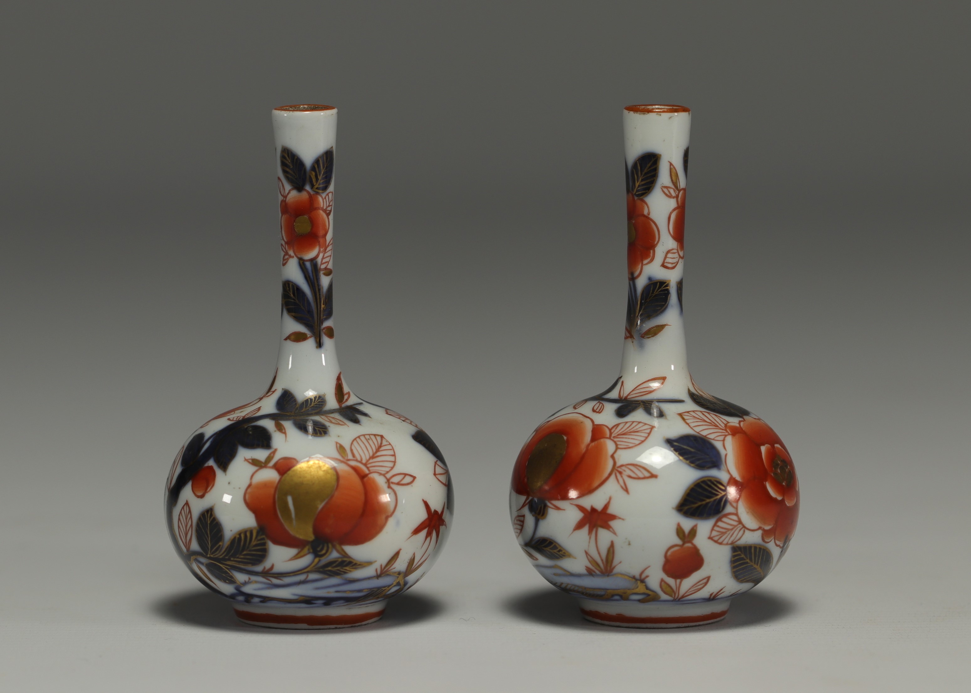 Japan - Set of four vases and an ink box. - Image 2 of 10