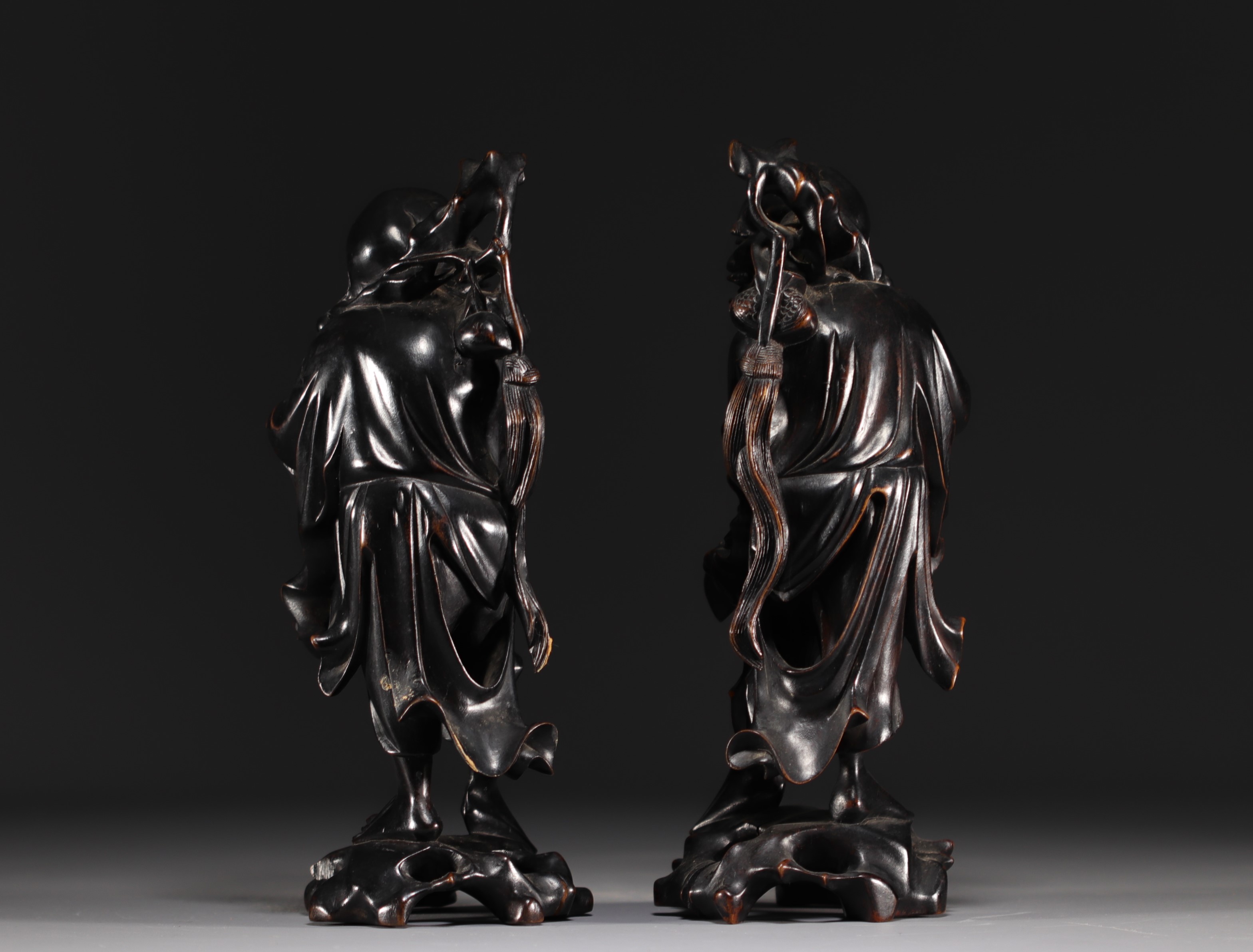 China, Vietnam - Pair of exotic wood carvings representing two figures. - Image 2 of 4