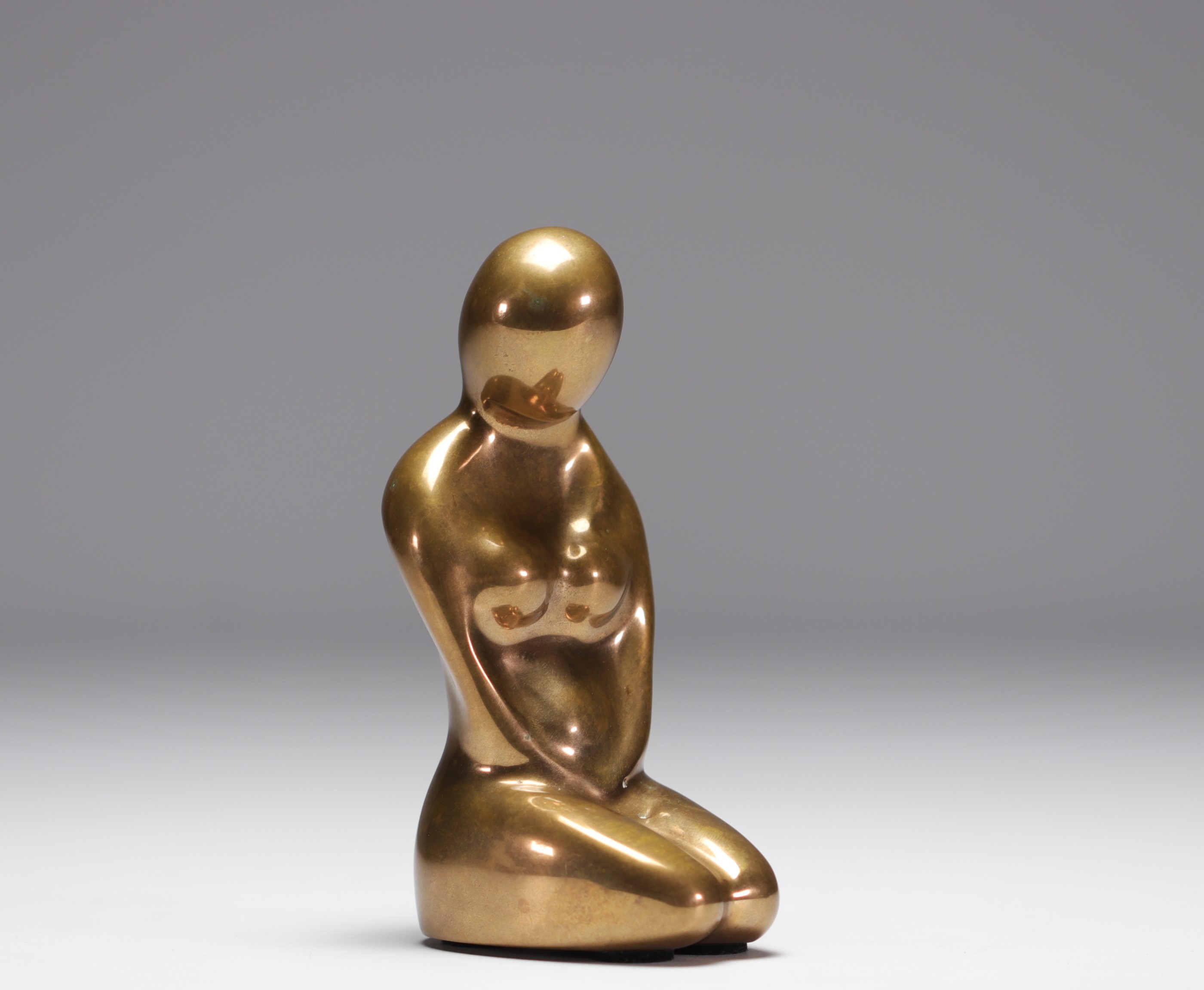 Louis TANARI (1940- ) â€˜Kneeling Womanâ€™ Bronze sculpture, circa 1970.
