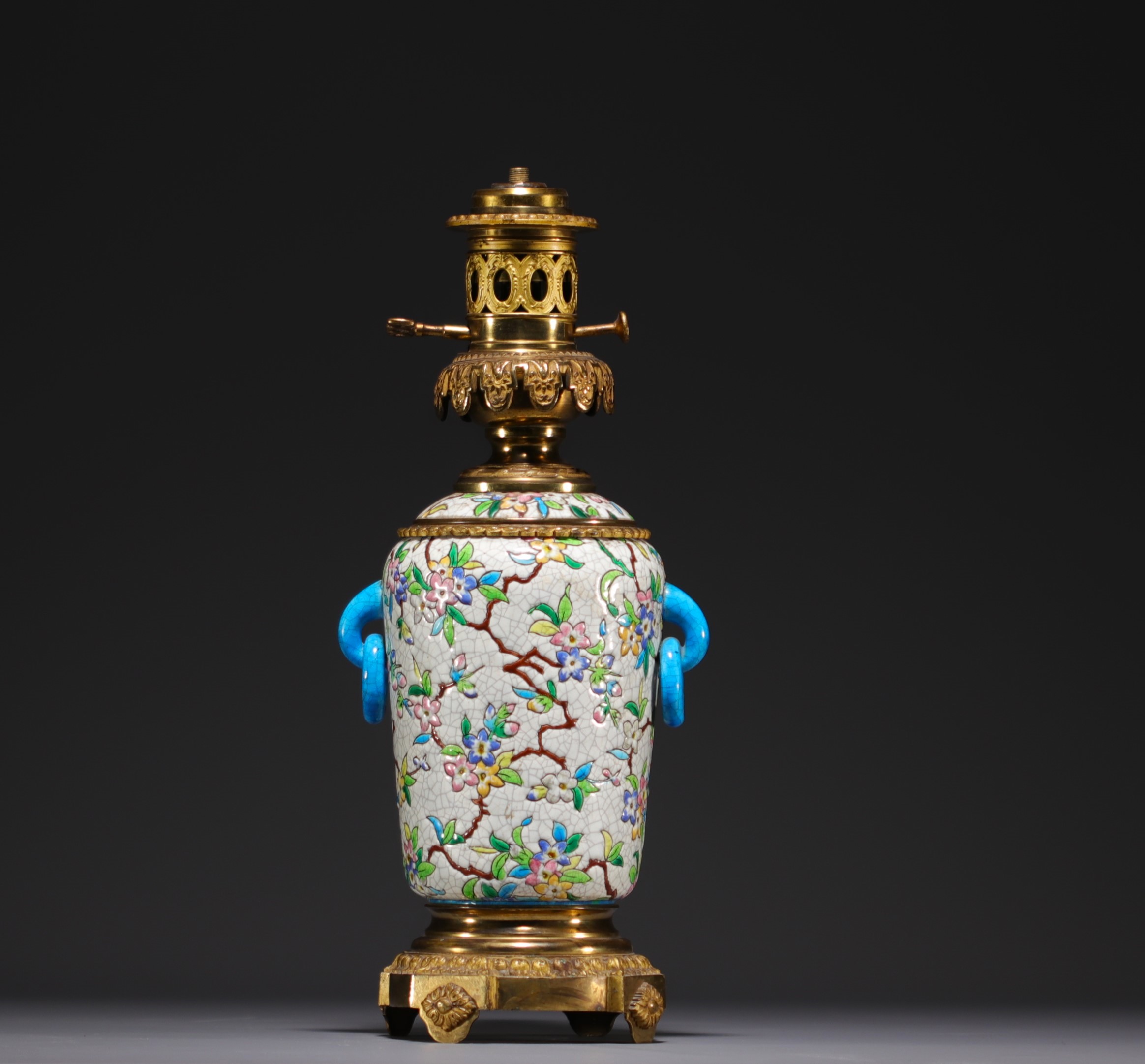 Jules VIEILLARD & Cie a Bordeaux - Enamelled earthenware oil lamp mounted on bronze, 19th century. - Image 3 of 3