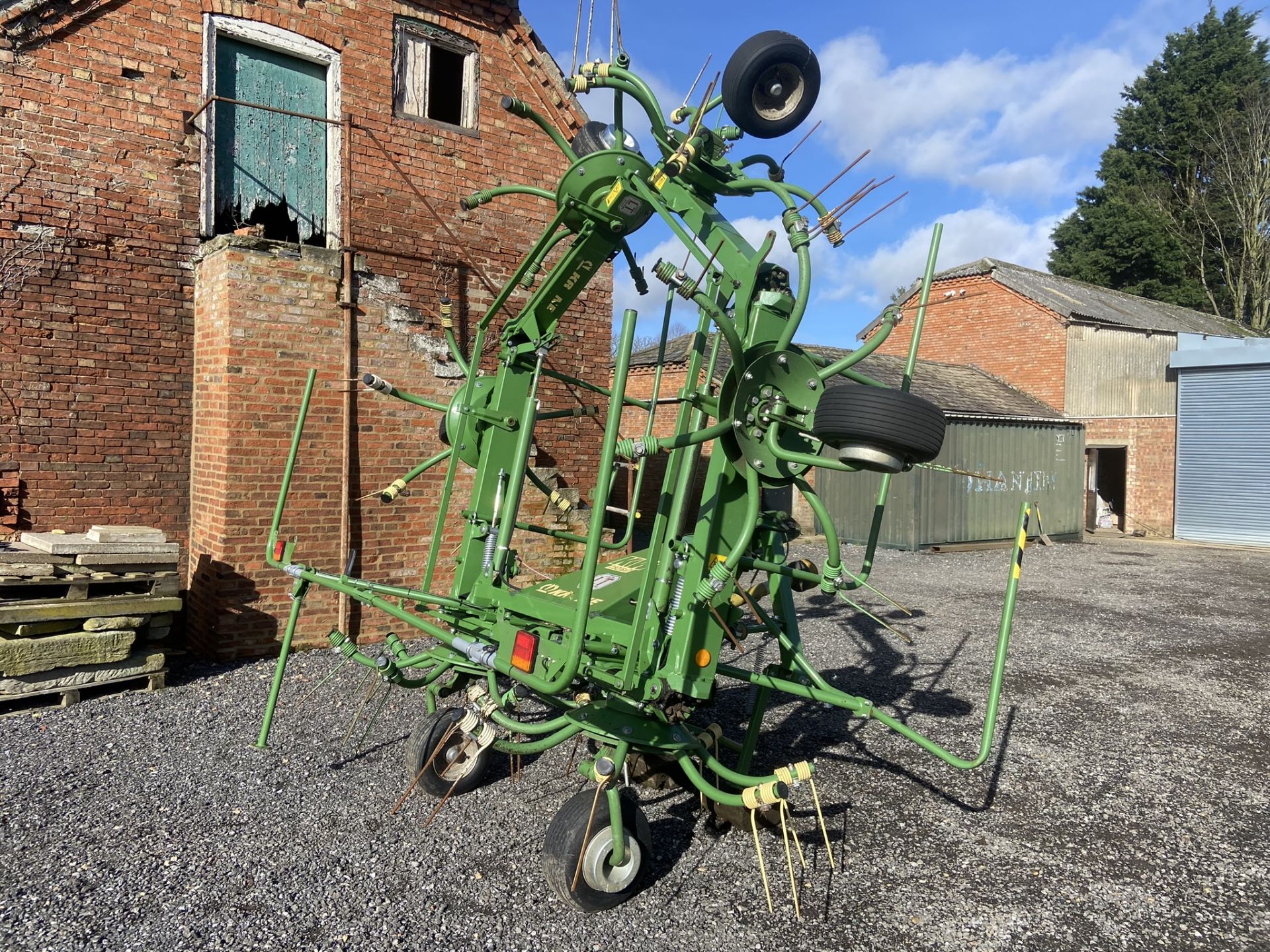 2019 Krone Type KW7.82/6 x 7 Forage Harvest Tedder, S/No. 1024868, 6 Rotors, Road Lights, Working - Bild 2 aus 5