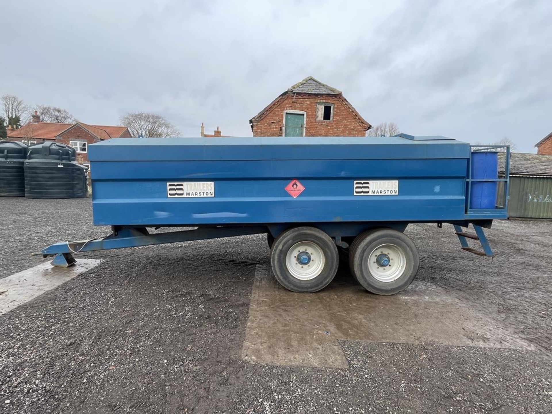 2005 AS Marston Trailers BSB 8000L Double Axle Fuel Bowser Trailer S/No. 211573, 385/65R22.5 - Image 2 of 8