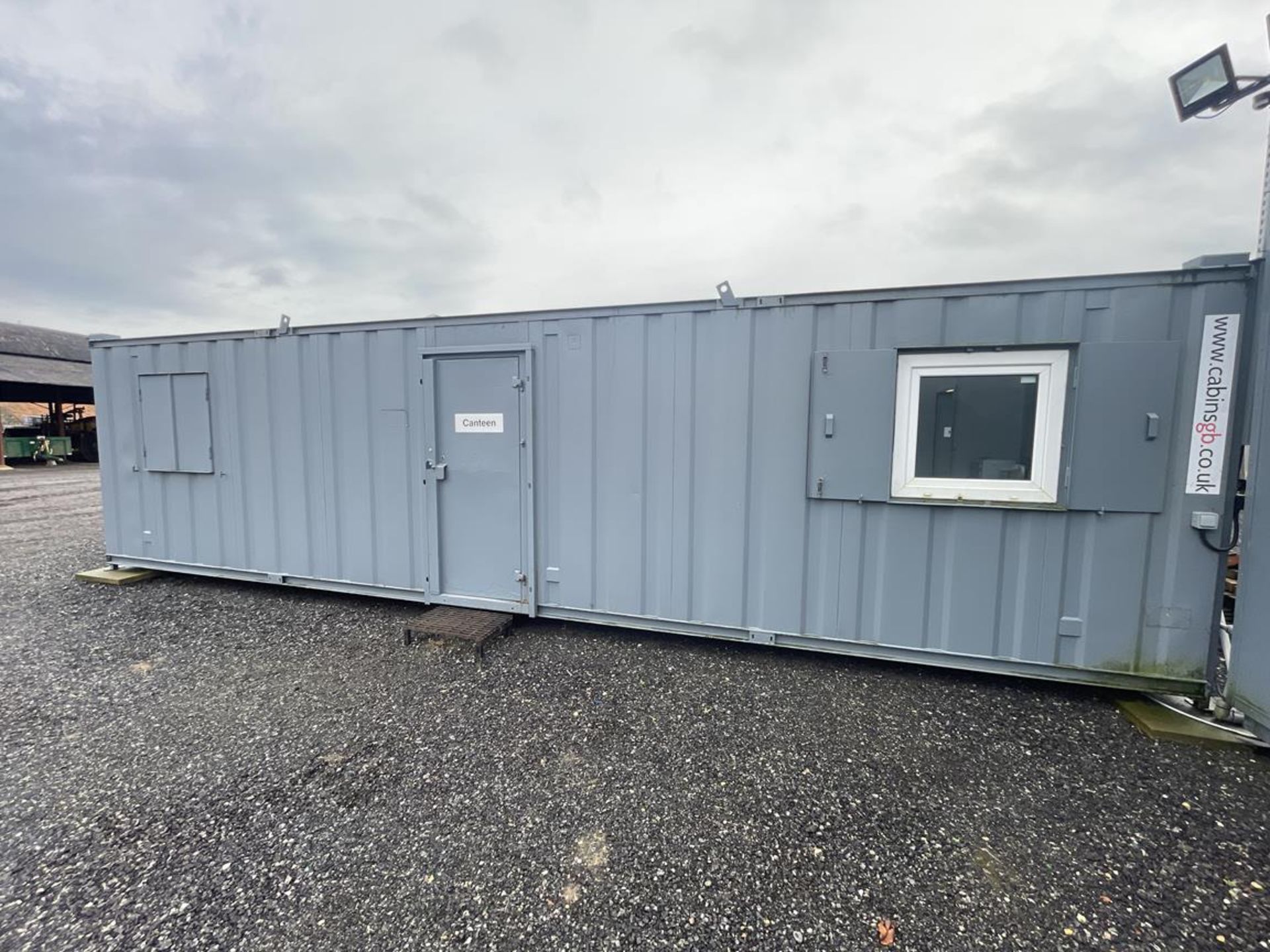 Steel Jackleg Relocatable Canteen Building with Enclosed Office , 32'x 9', Single Door and 4