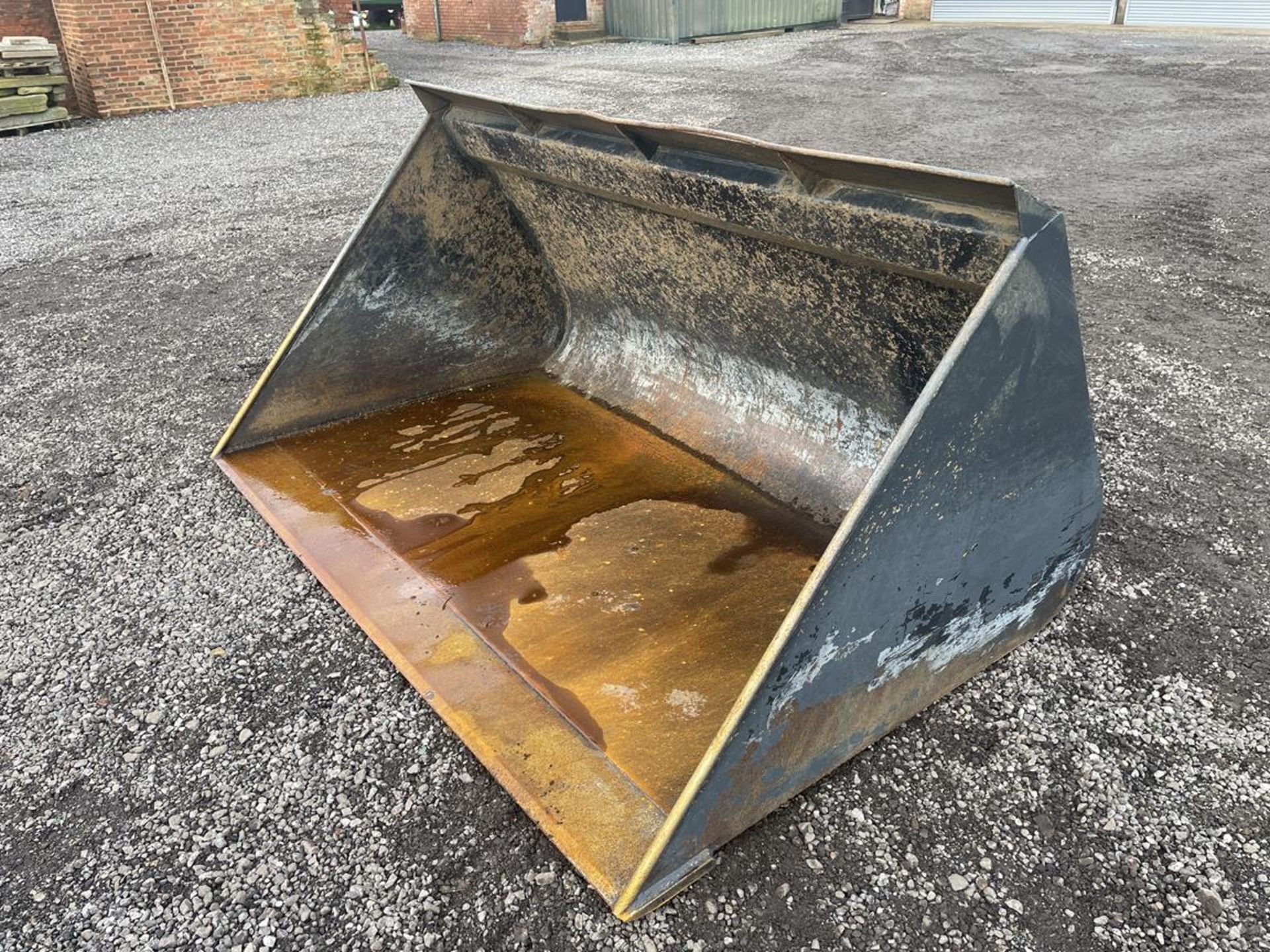 JCB Q-Fit Grain Bucket/Shovel, S/No. 980/89440, Weight 780kg, Width 2.4m, Painted - Bild 2 aus 4